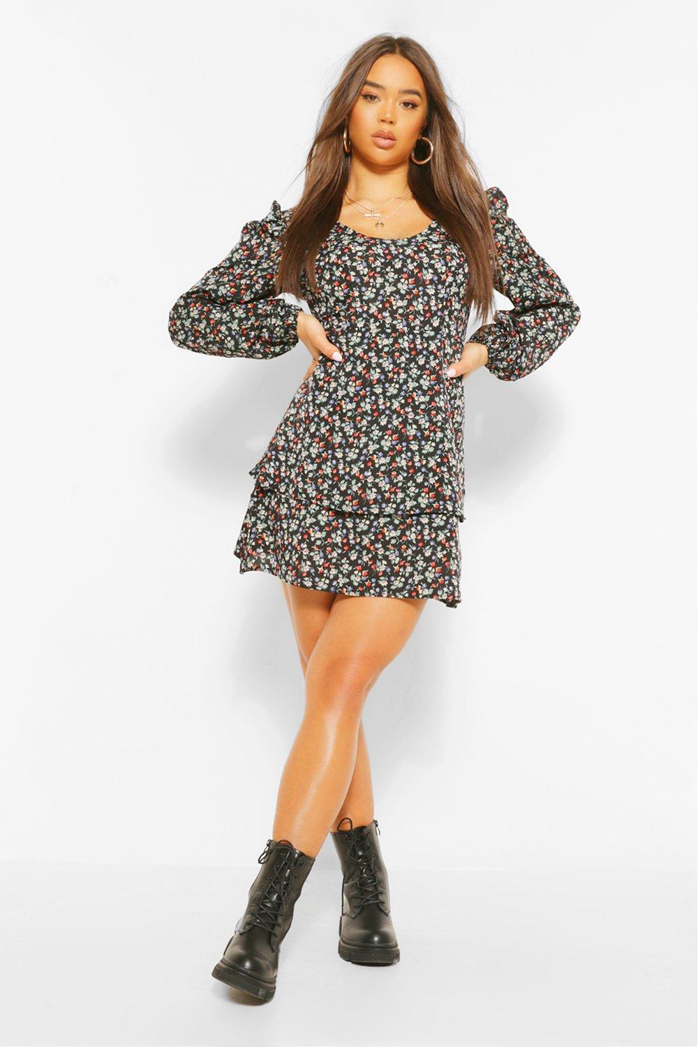 Bloemenprint Mini Met Lage Ronde Lange Mouwen boohoo