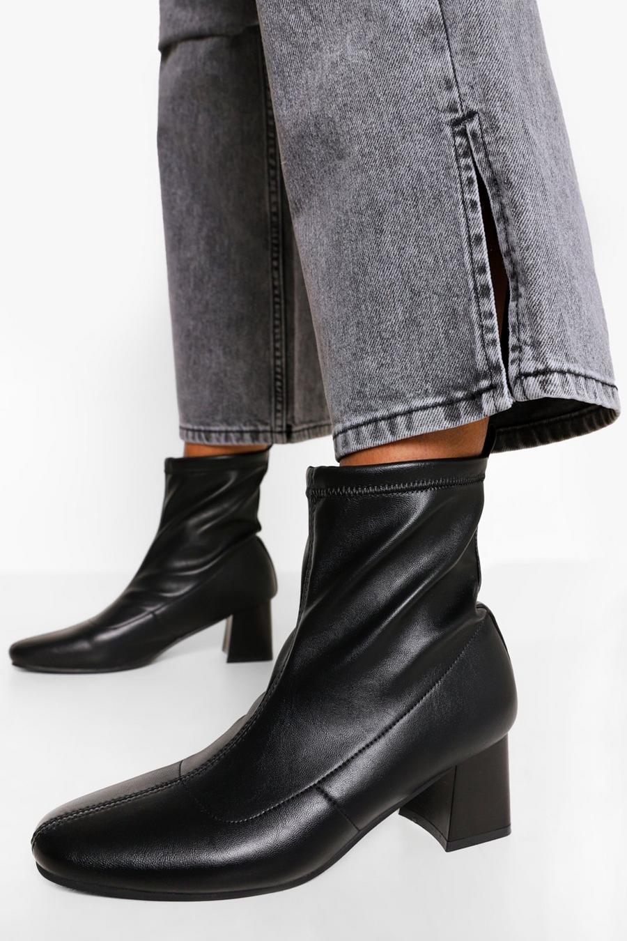 Botas-calcetines con tacón ancho y presilla trasera, Negro image number 1