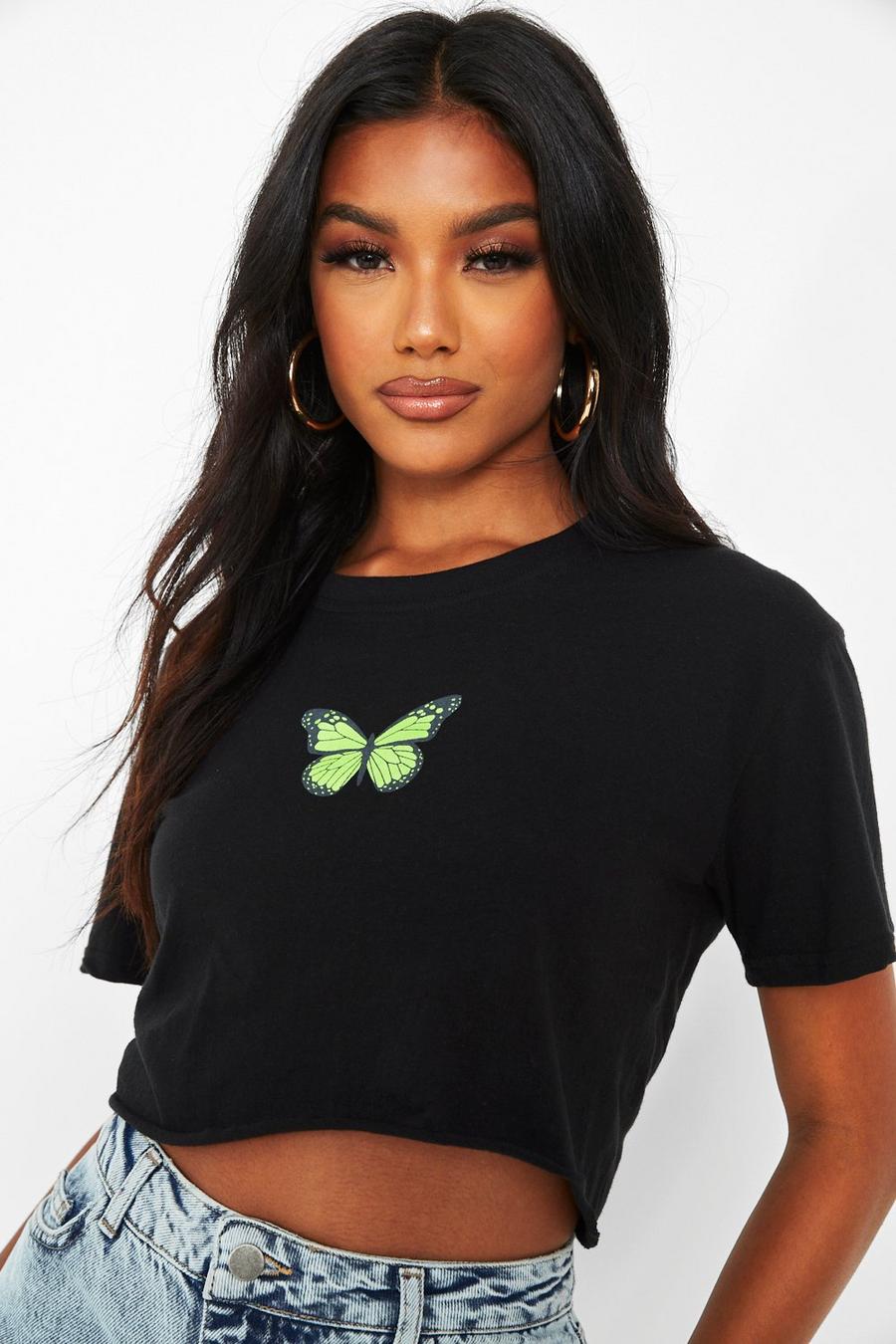 Camiseta corta con estampado de mariposas image number 1