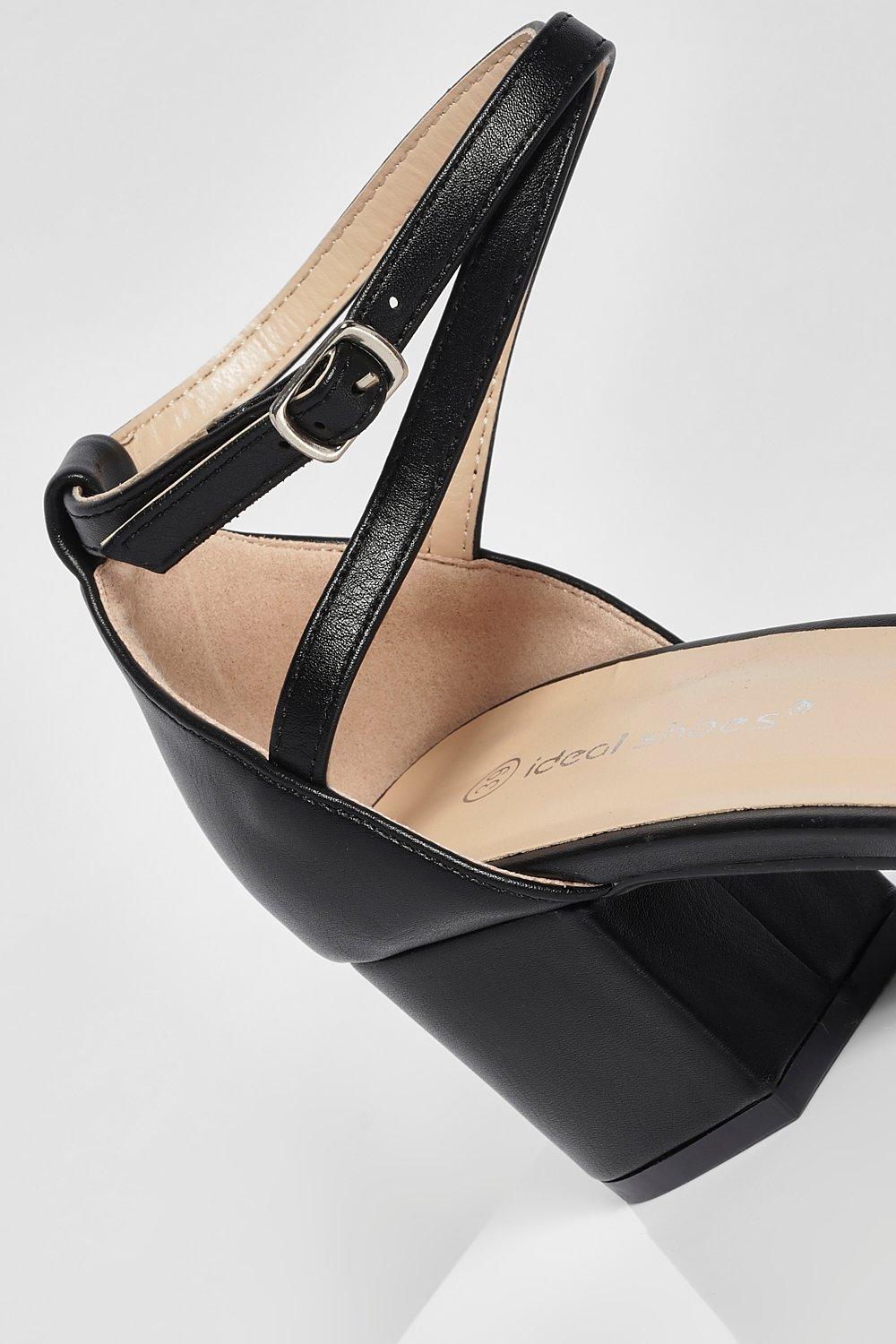 boohoo pumps