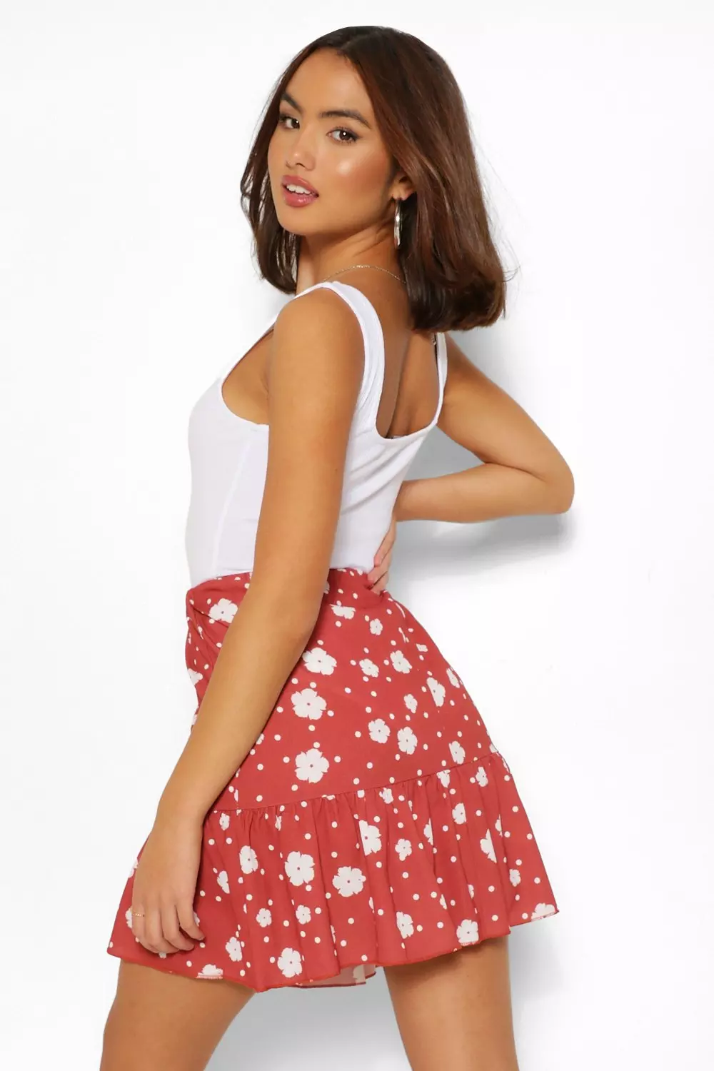 Floral drop 2025 hem mini skirt