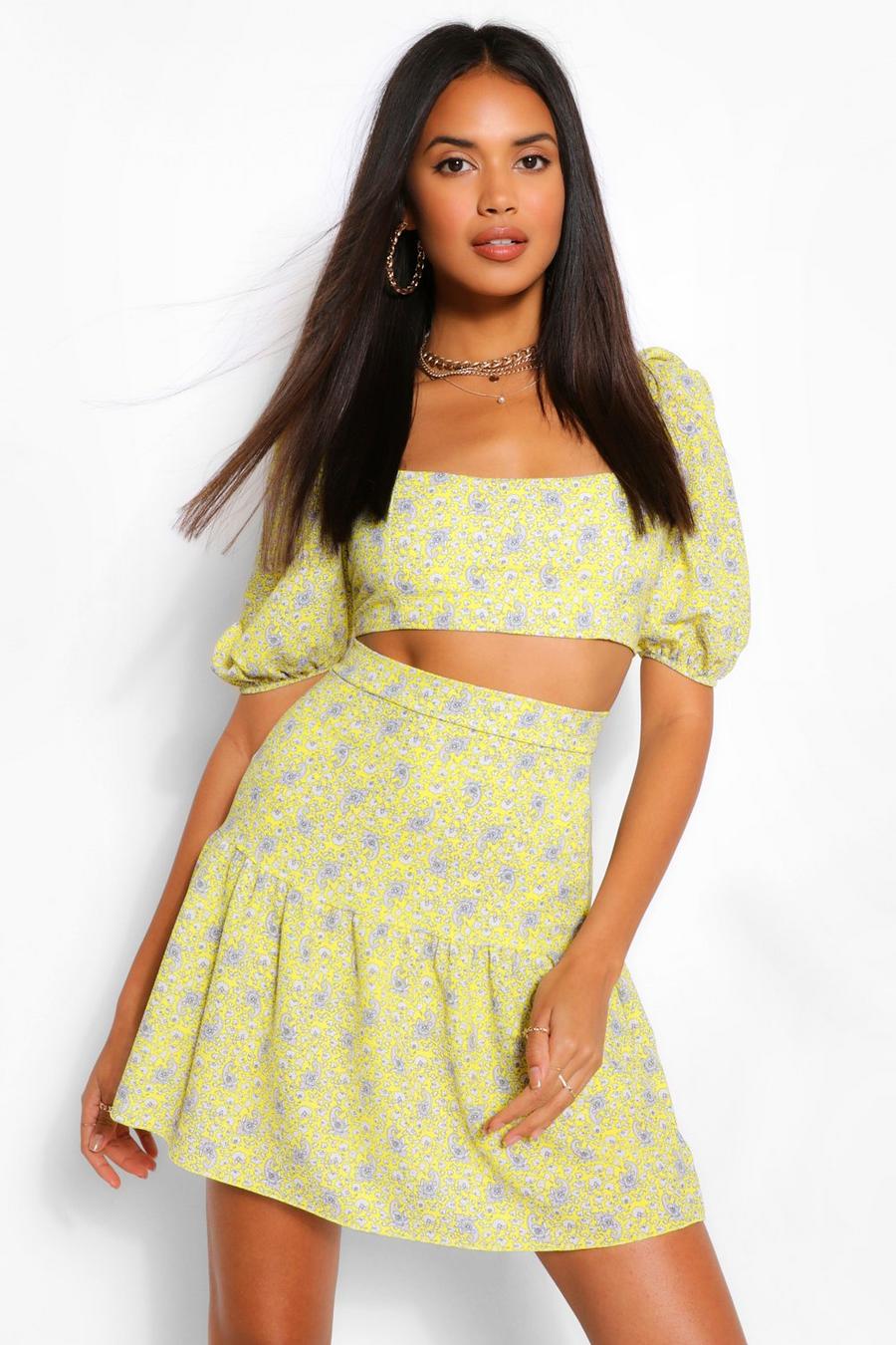 Yellow Paisley Print Puff Sleeve Crop Top image number 1