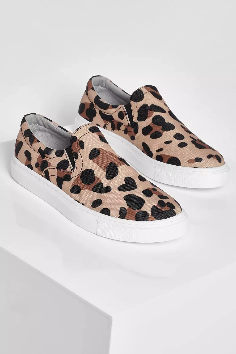 Leopard print best sale skater shoes