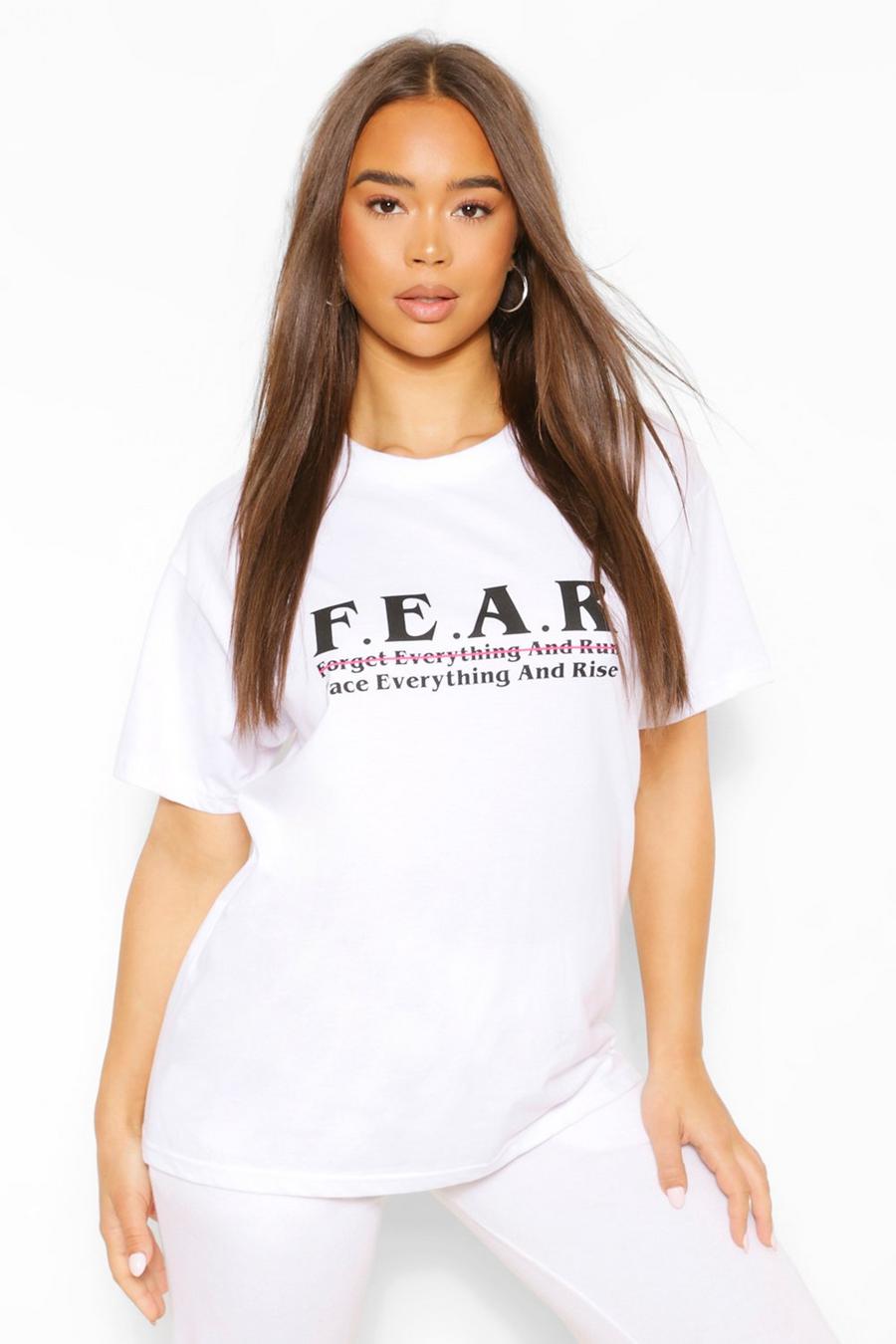 White F.E.A.R T-shirt med grafiskt tryck image number 1