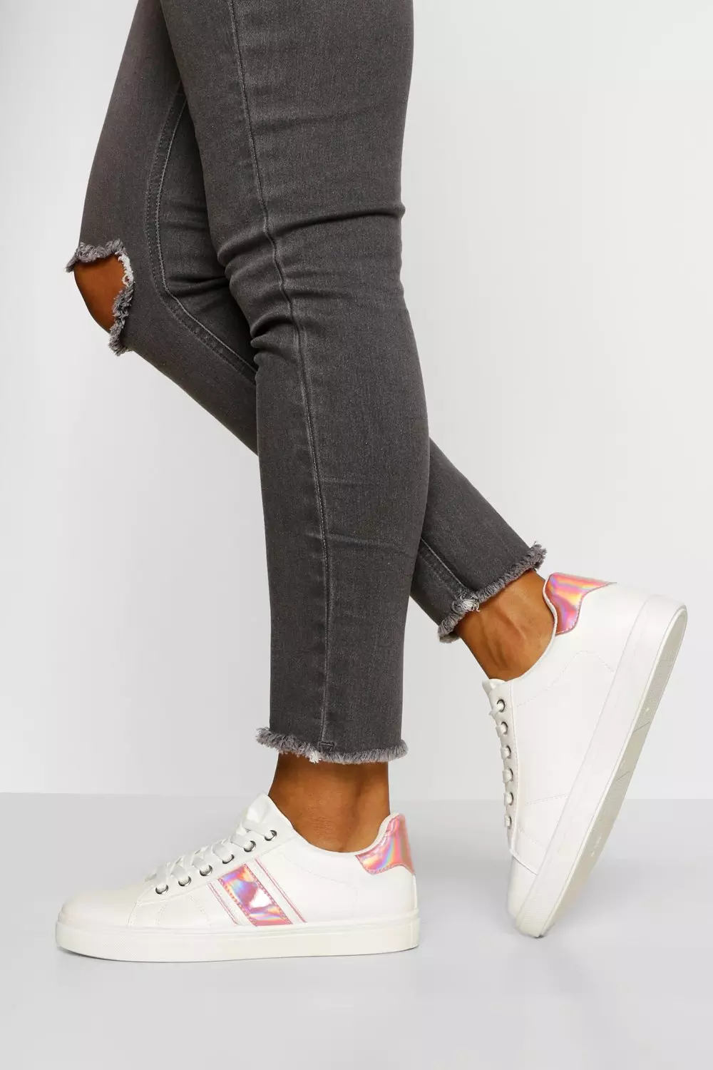 Grey trainers outlet with pink stripes