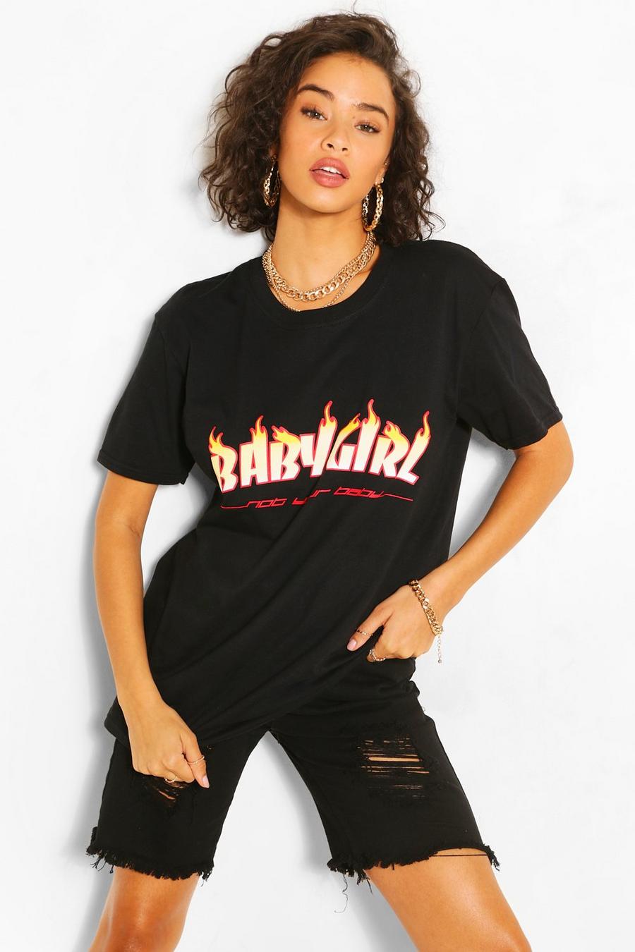 Black "Babygirl" T-shirt med text och eldsflammor image number 1