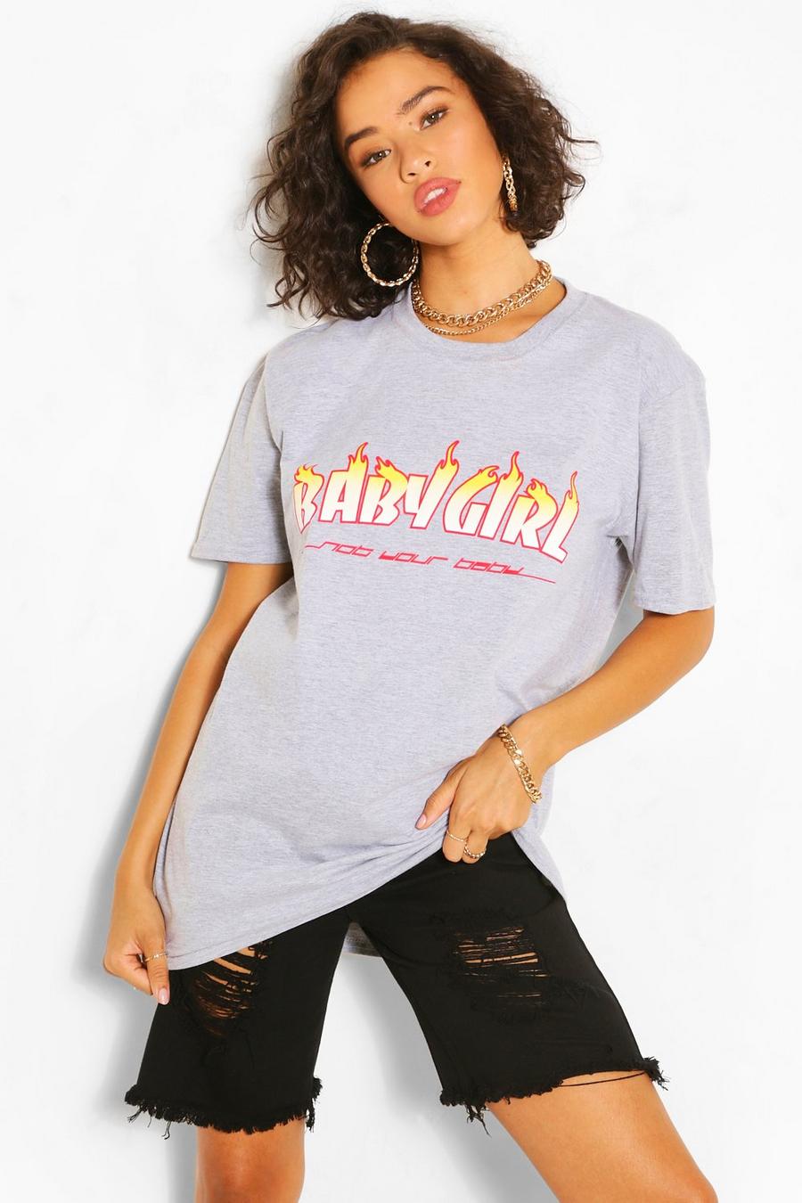 Grey marl "Babygirl" T-shirt med text och eldsflammor image number 1