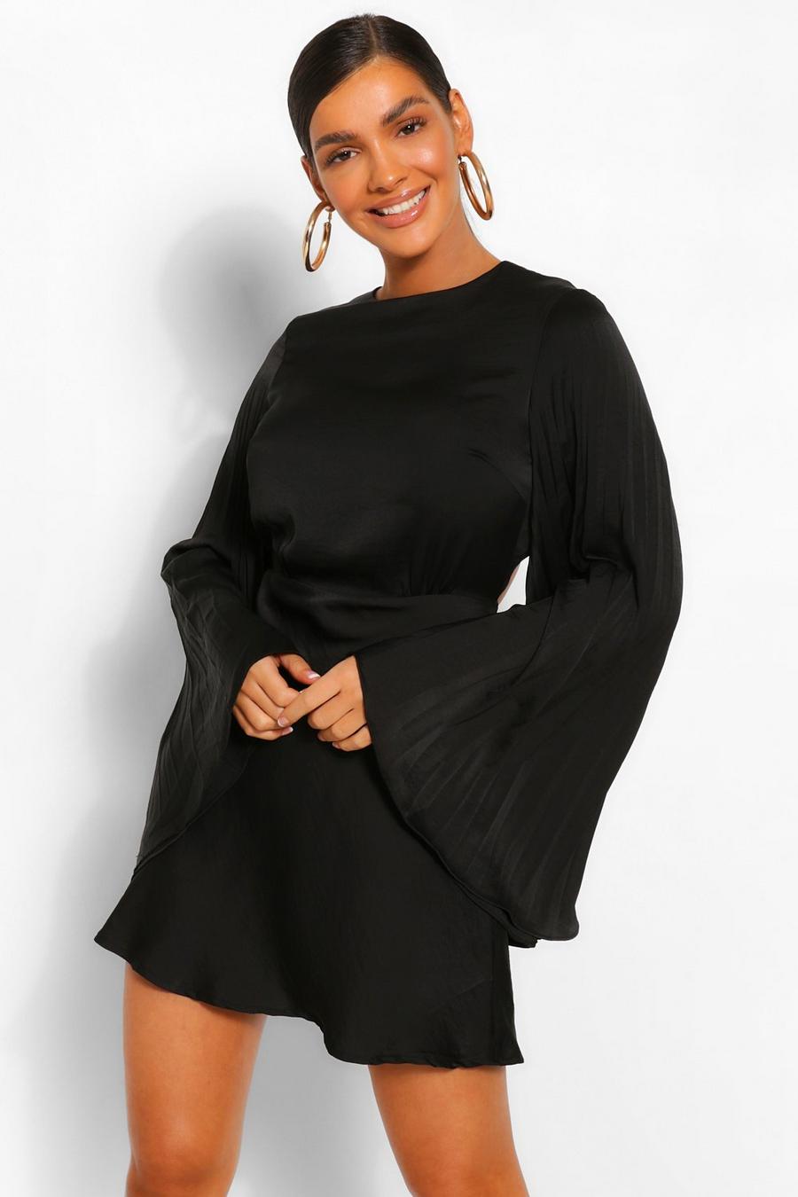 Black Pleated Wide Sleeve Skater Dress image number 1