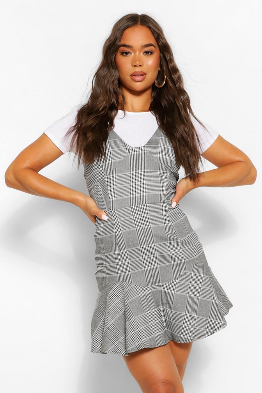 Grey Rutig klänning med volangkant image number 1
