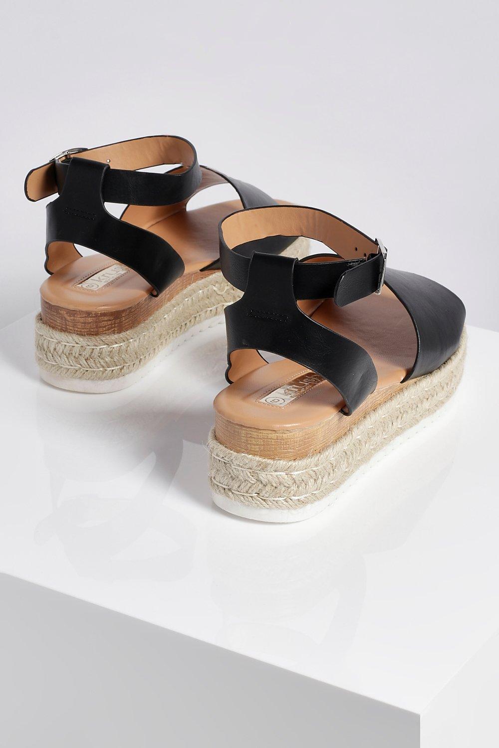 Espadrilles a talon compense