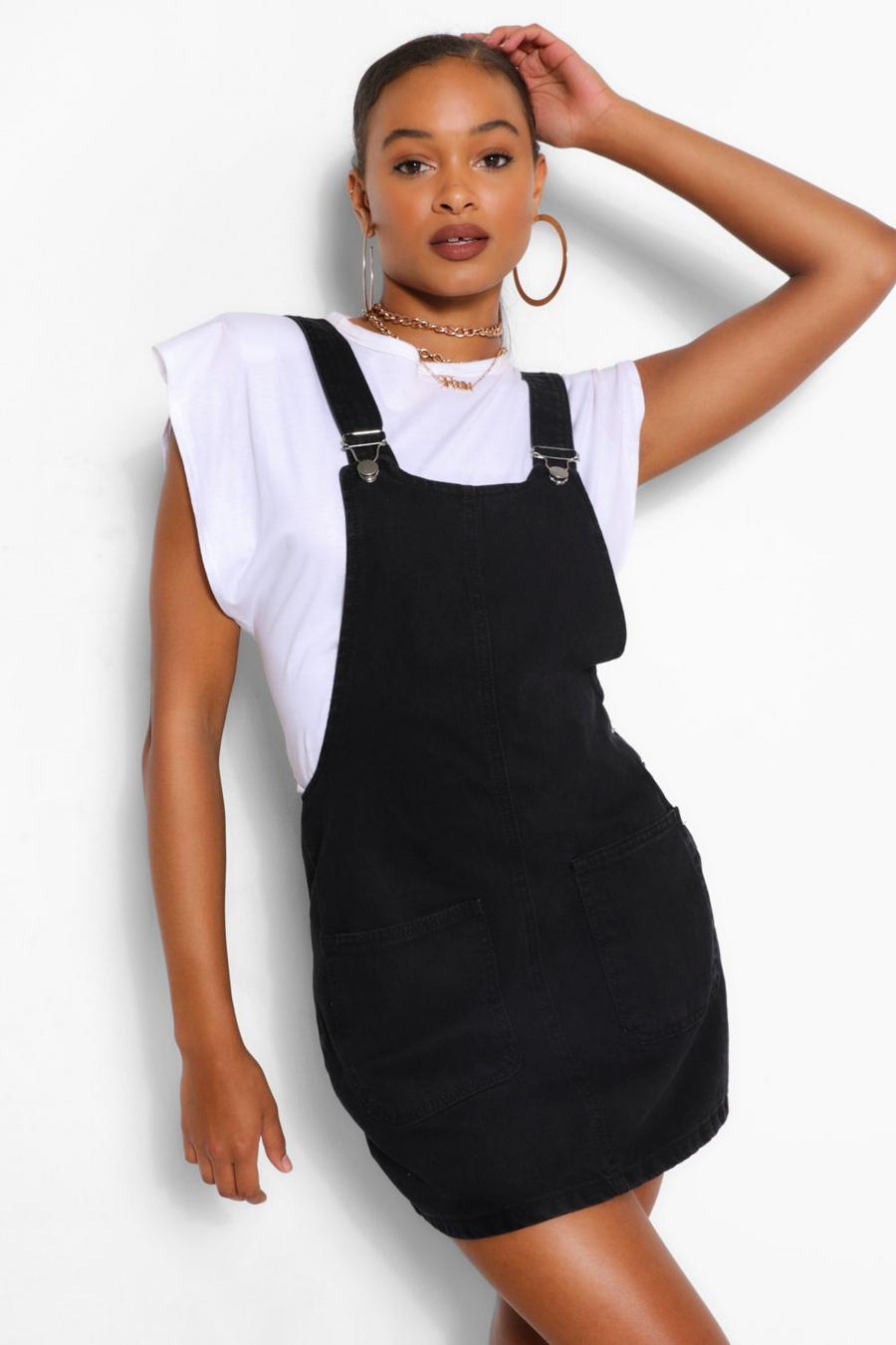 https://media.boohoo.com/i/boohoo/fzz54614_black_xl/female-black-denim-pinafore-dress/?w=900&qlt=default&fmt.jp2.qlt=70&fmt=auto&sm=fit