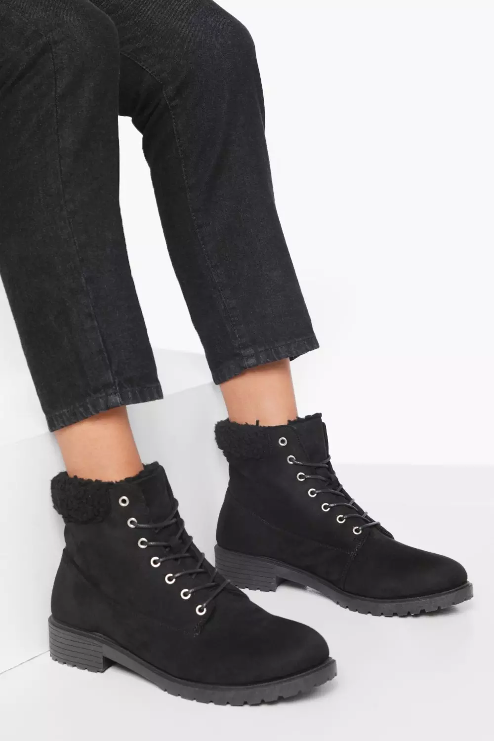 Shearling hotsell cuff boots