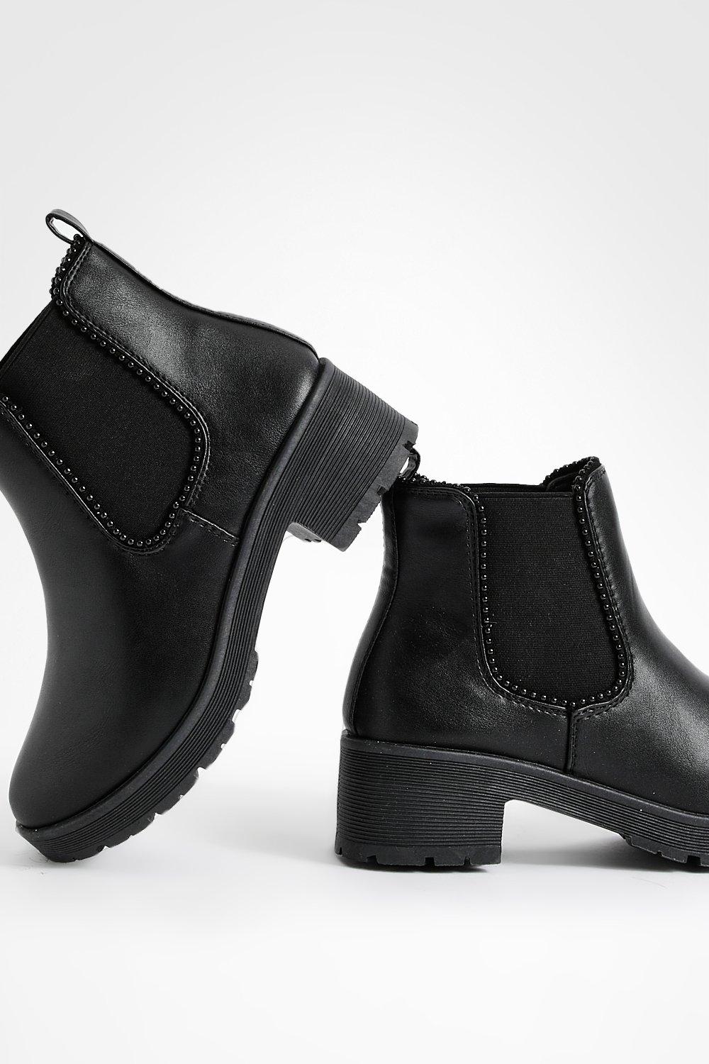 Boohoo chelsea clearance boots