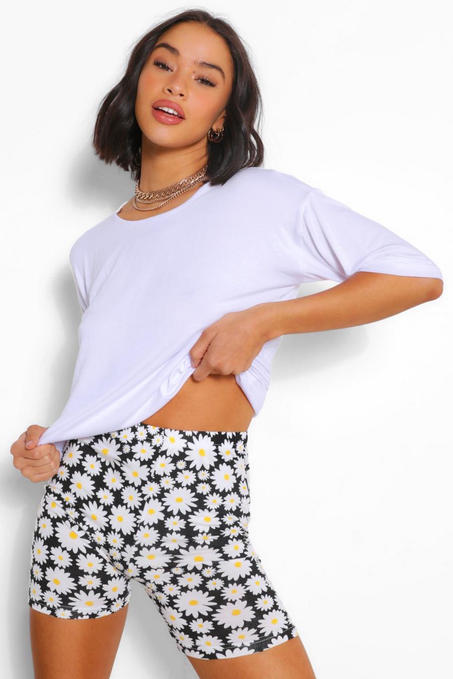 White Oversized T-Shirt And Daisy Cycling Short Co-Ord image number 1