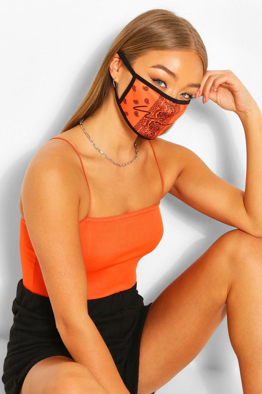 Mascherina alla moda da donna per il viso con motivo cachemire, Arancio image number 1