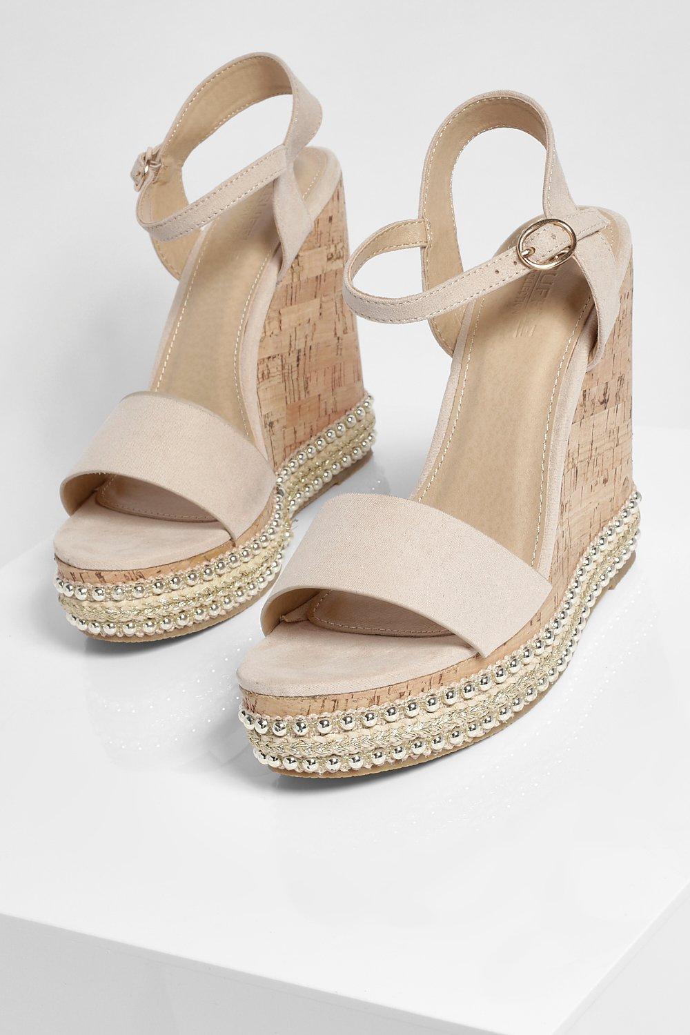 Boohoo hot sale gold wedges