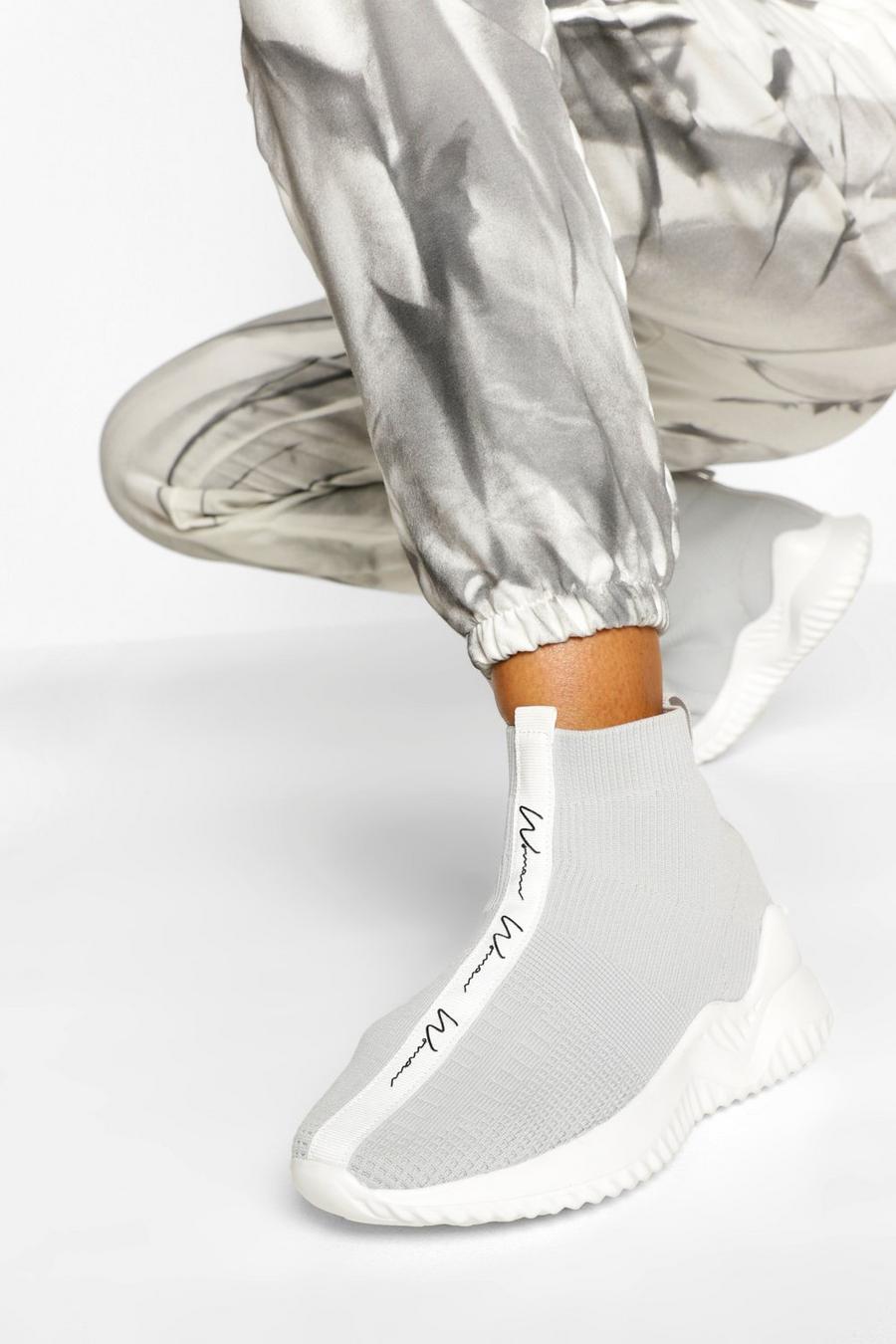 Zapatillas deportivas estilo calcetín de tela con letras Woman, Gris image number 1
