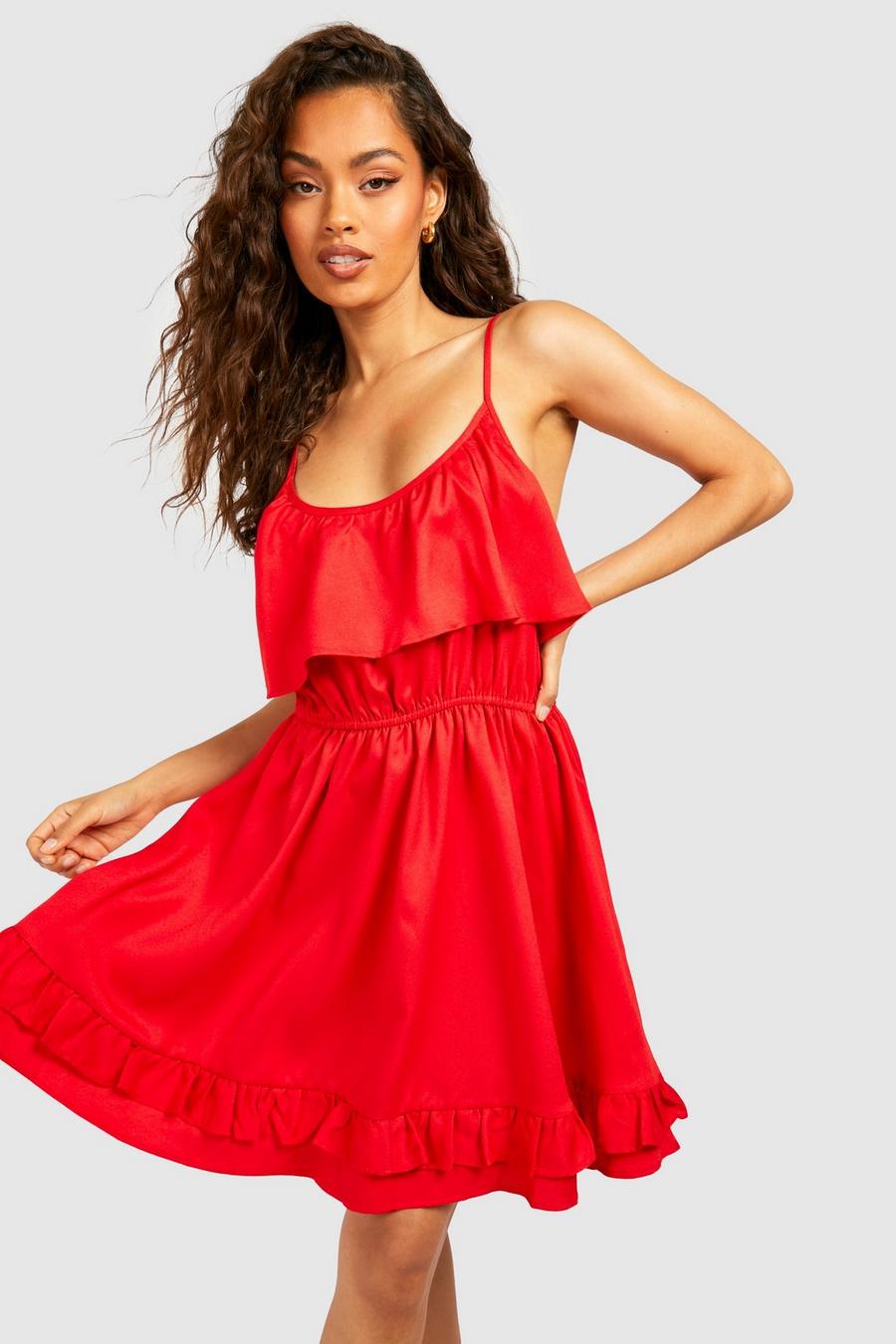 Red Swingklänning med smala axelband och volanger image number 1