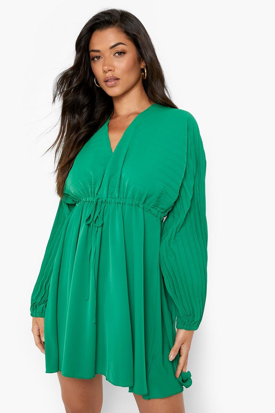 Bright green Batwing Pleated Plunge Skater Dress image number 1