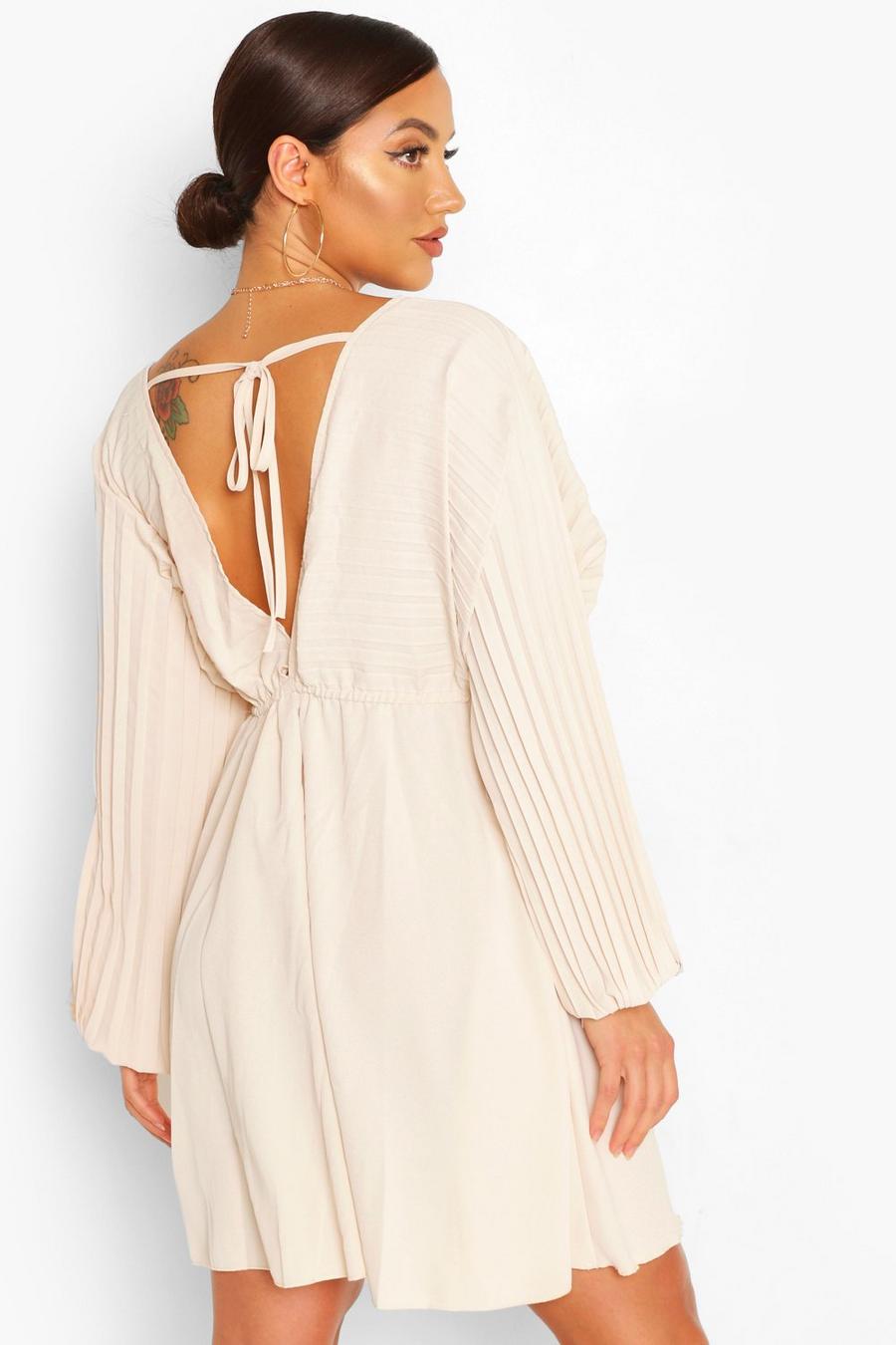 Off white Batwing Pleated Plunge Skater Dress image number 1
