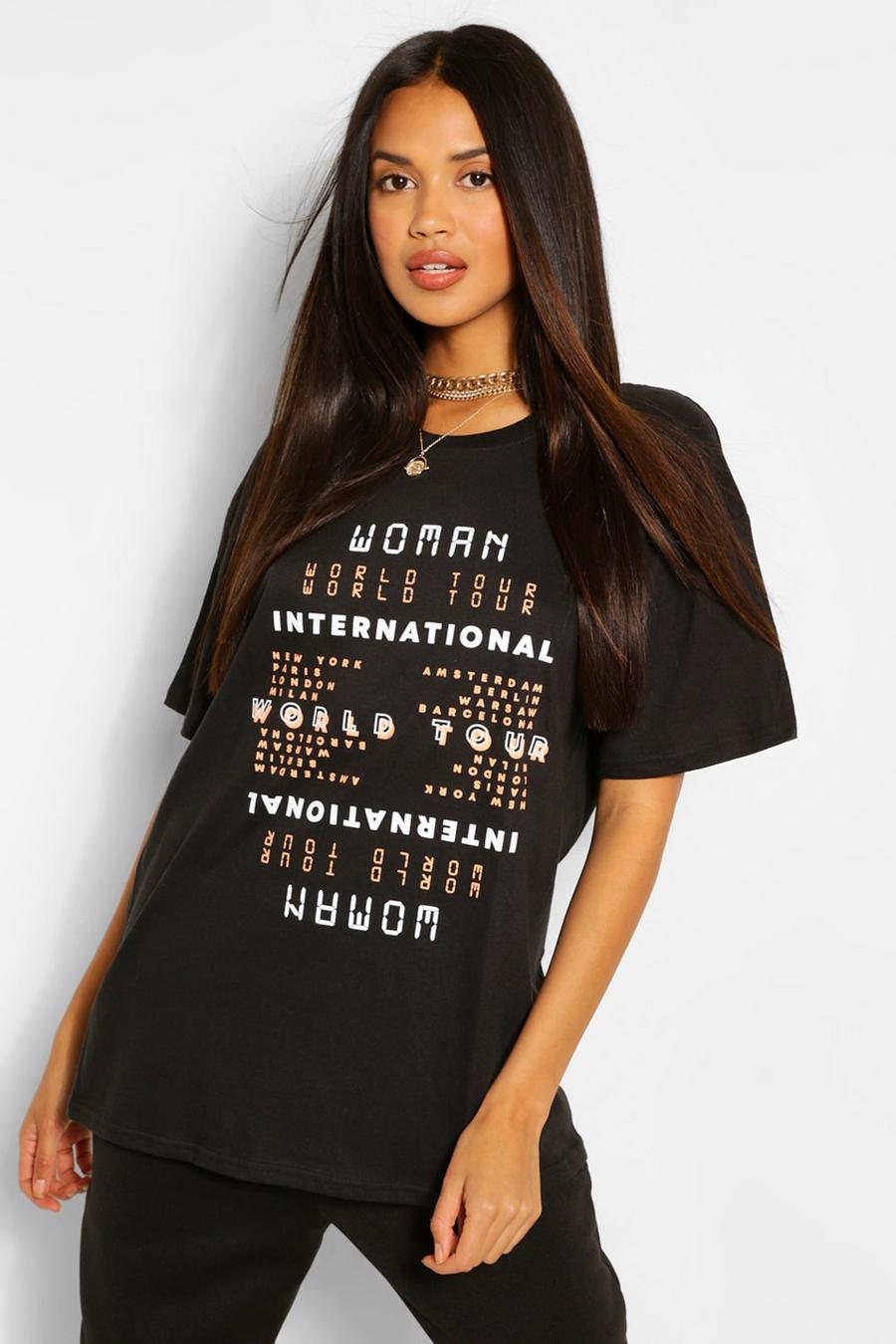 Black Woman "International" T-shirt med tryck image number 1