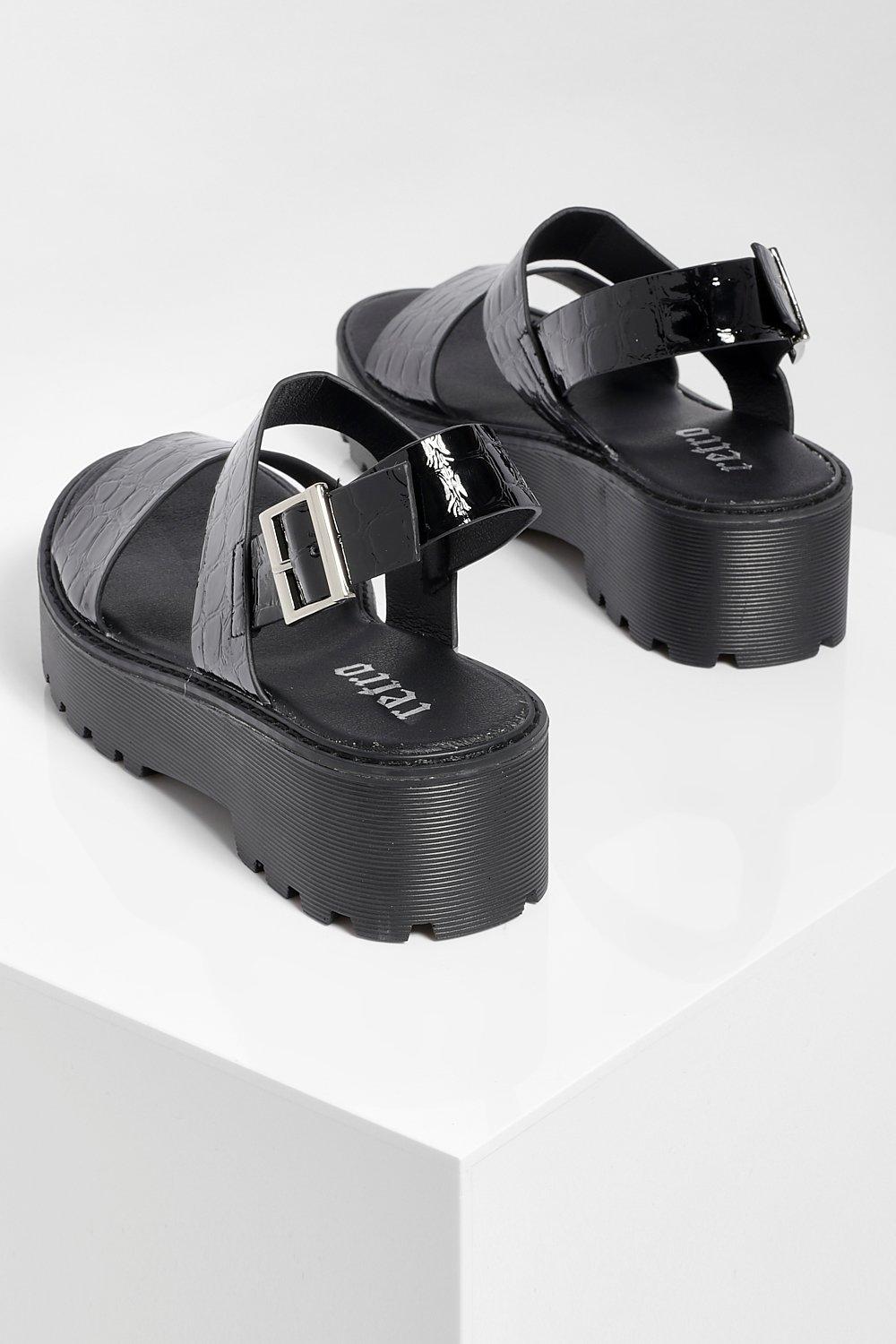 Boohoo discount chunky sandals