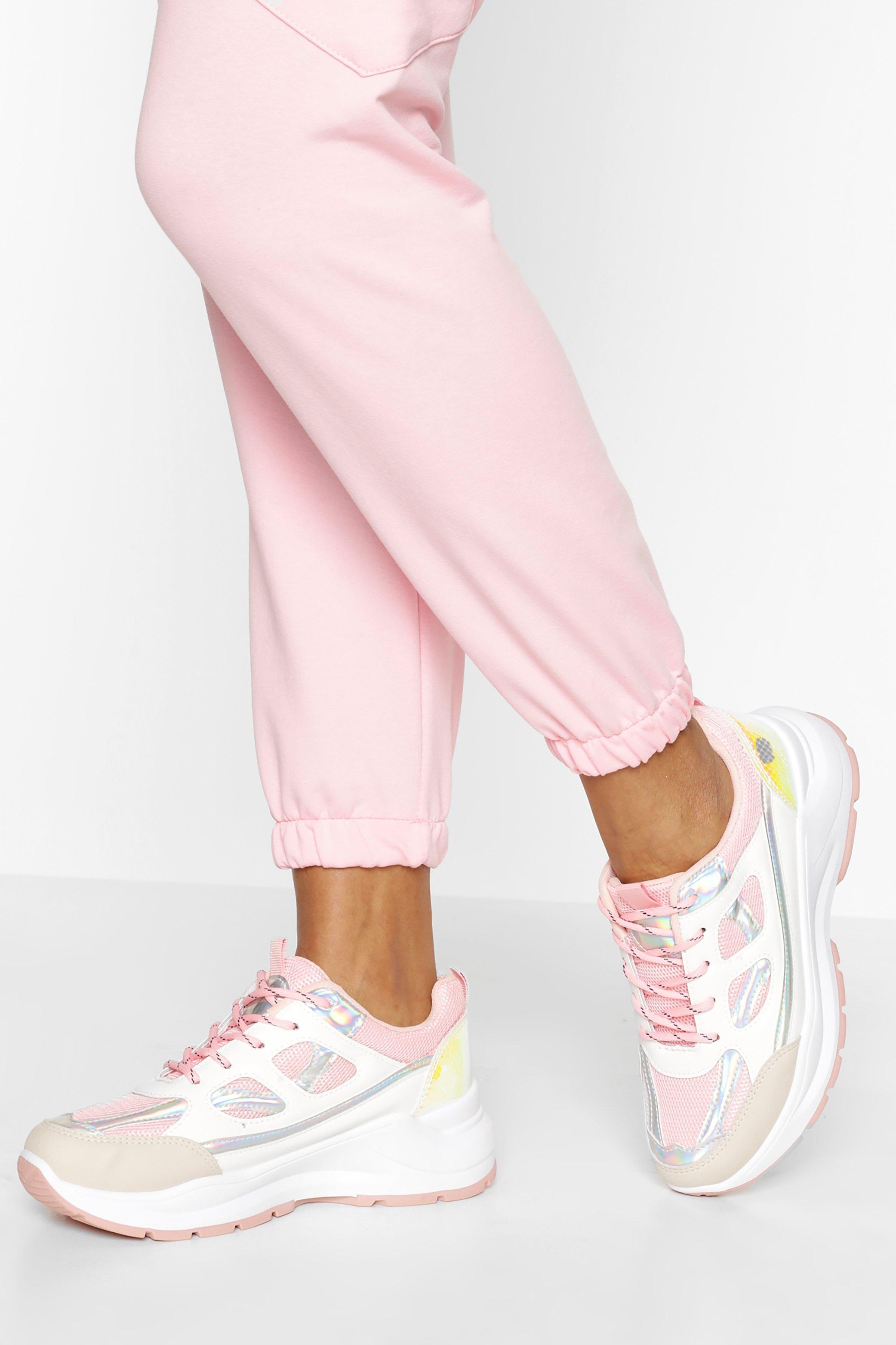 scarpe rosa da ginnastica