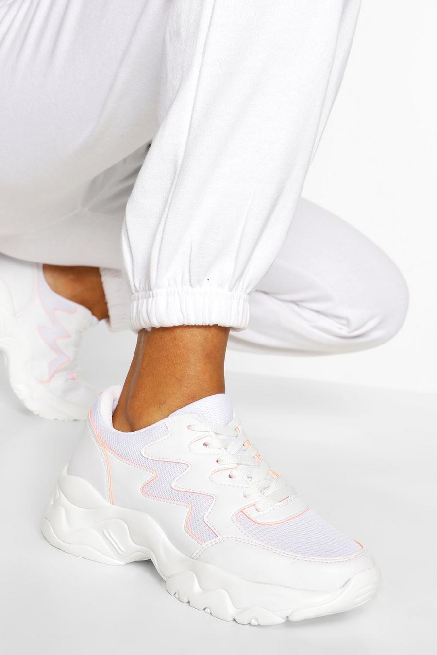 White Sneakers med chunky sula image number 1