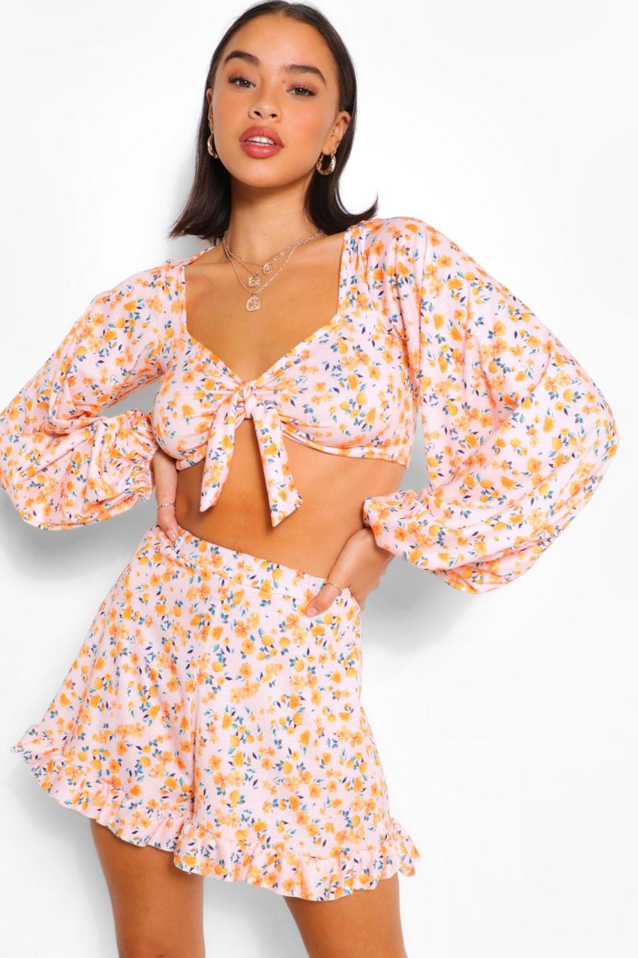 Floral Print Crop Top And Frill Hem Shorts Co-ord image number 1