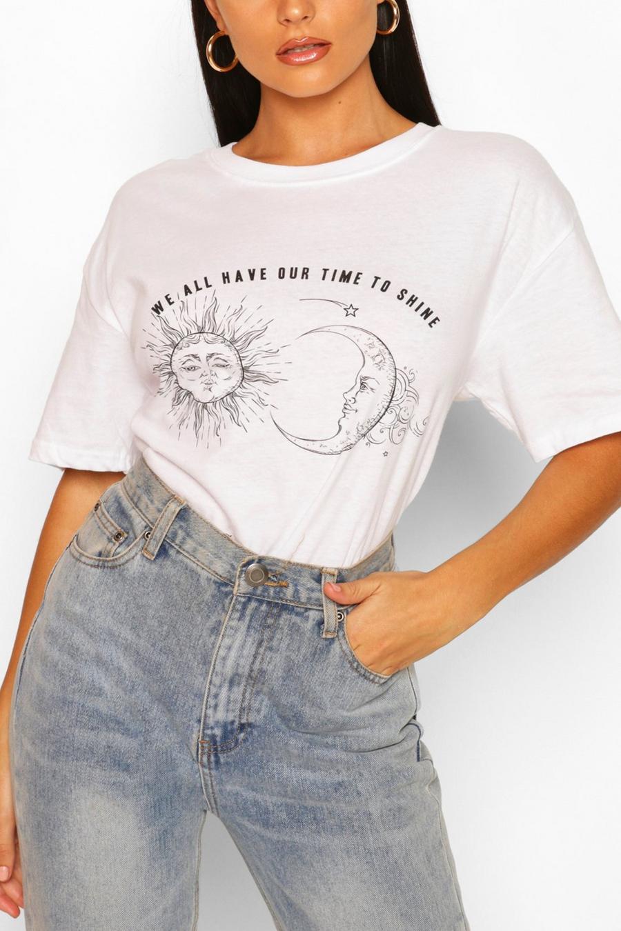 White T-shirt med sol och måne image number 1