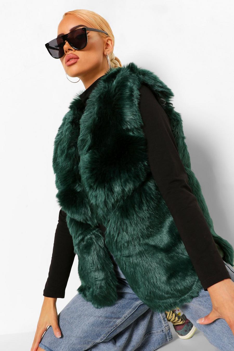 Emerald green Panelled Faux Fur Gilet image number 1
