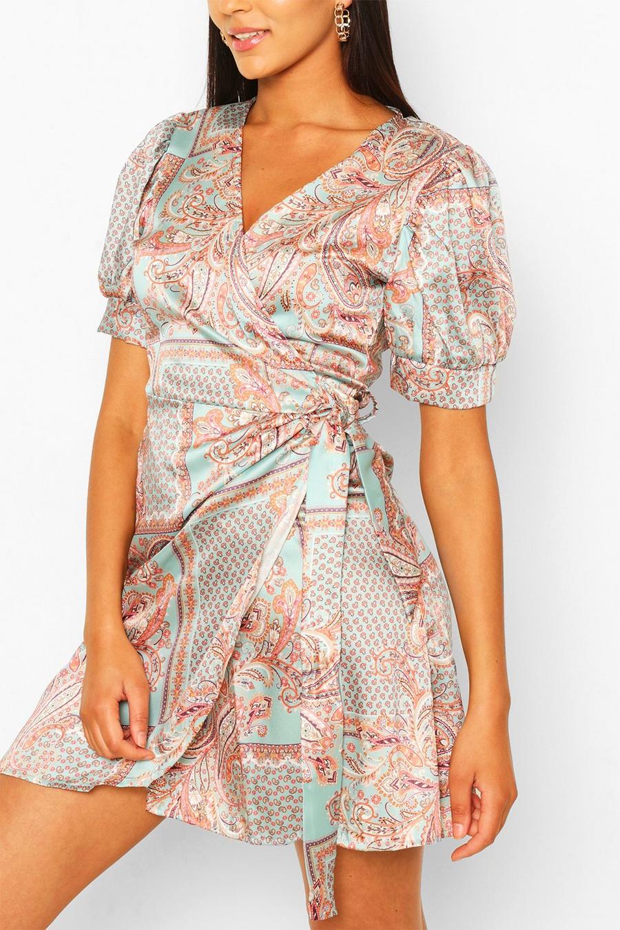 Kurzärmliges Retro-Kleid im Wickeldesign mit Paisley-Print image number 1