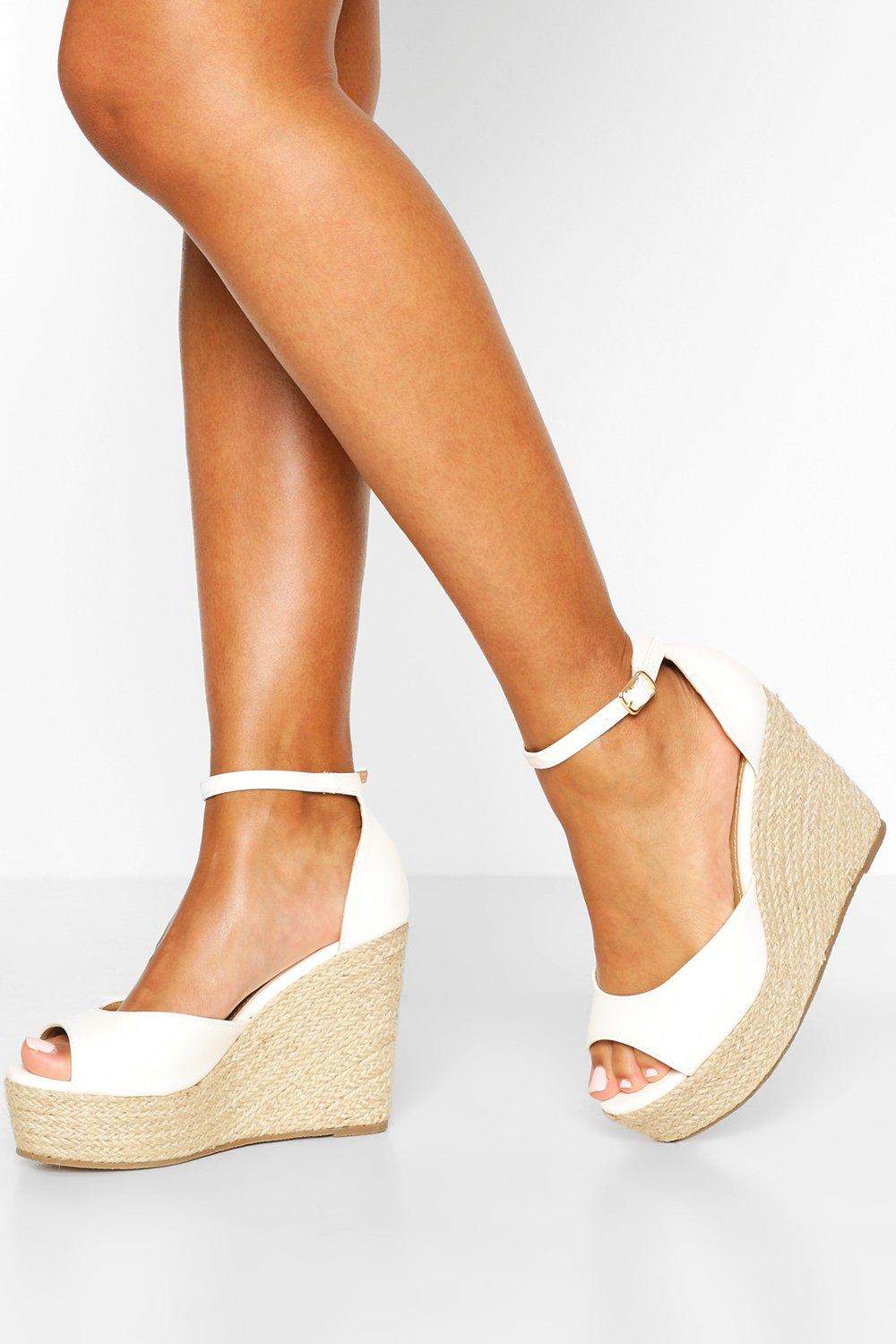 boohoo white wedges