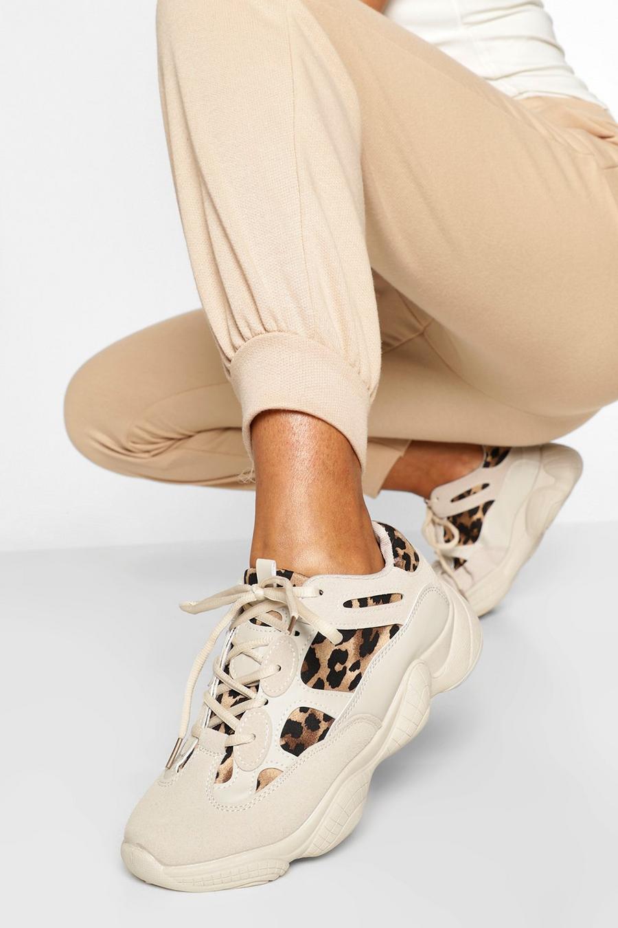 Zapatillas deportivas con suela gruesa con estampado de leopardo image number 1