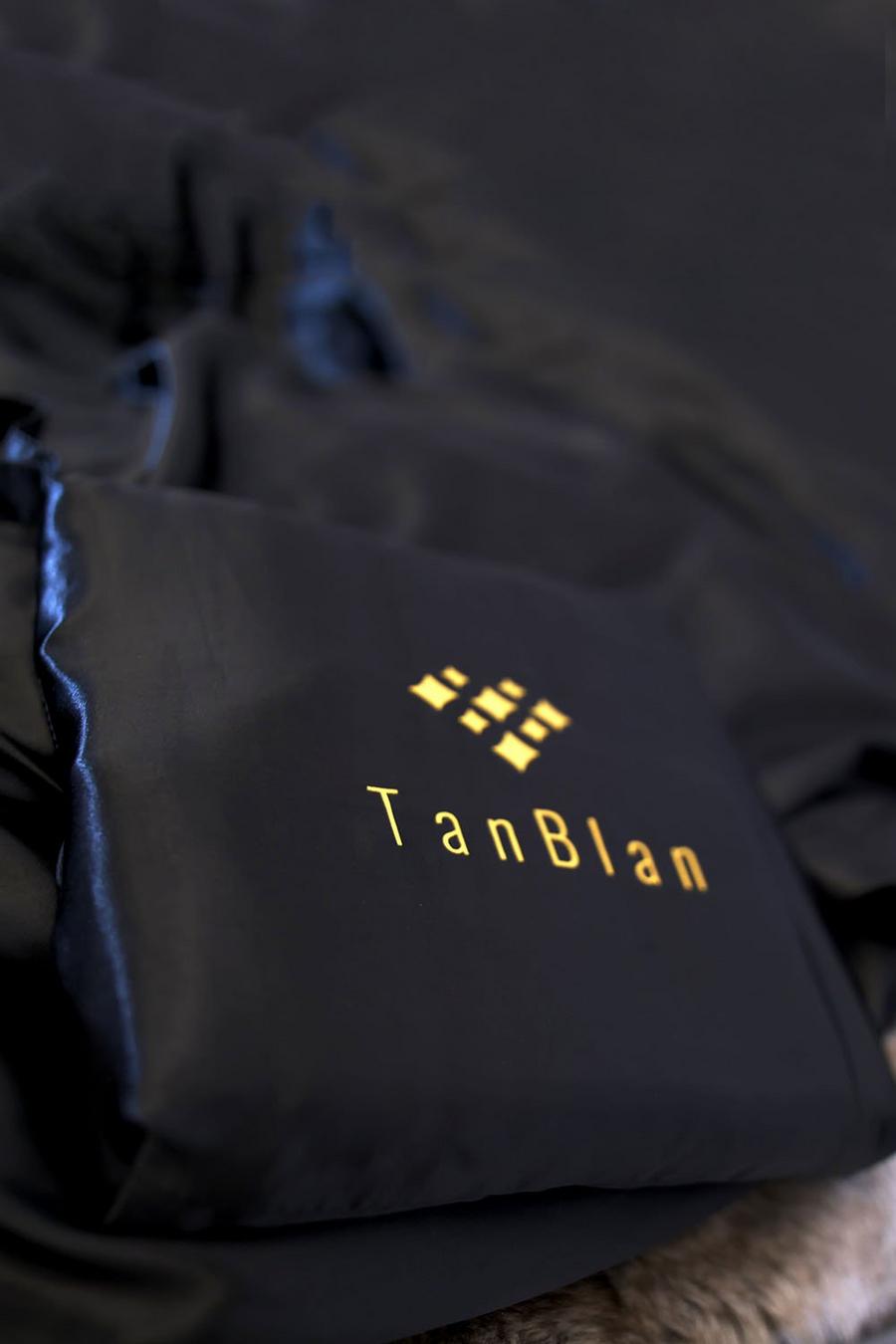 Protector de ropa de cama de lujo TanBlan para autobronceado, Negro nero image number 1