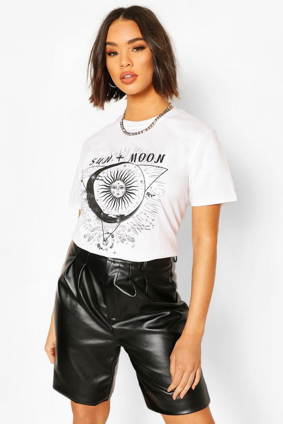T-Shirt mit dreieckigem „Sun“- und „Moon“-Slogan image number 1