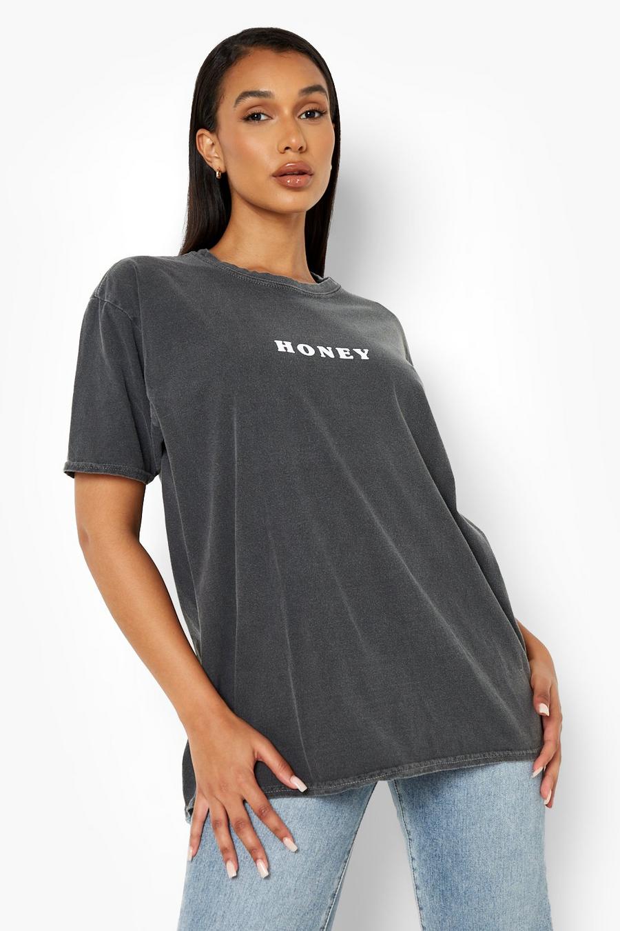 Grey Honey T-shirt med slogan och tvättad effekt image number 1