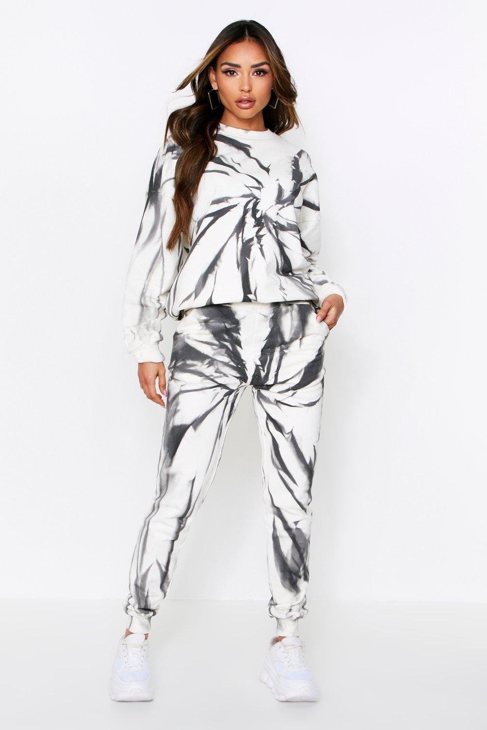 tracksuit lounge set