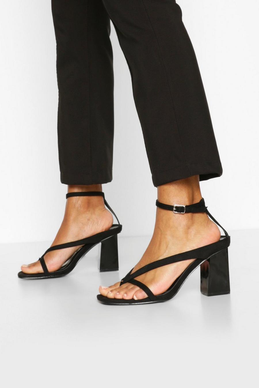 Black Wide Fit Toe Post Block Heel Sandals image number 1