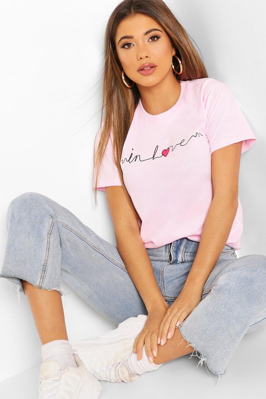 "In Love" T-shirt med tryck image number 1