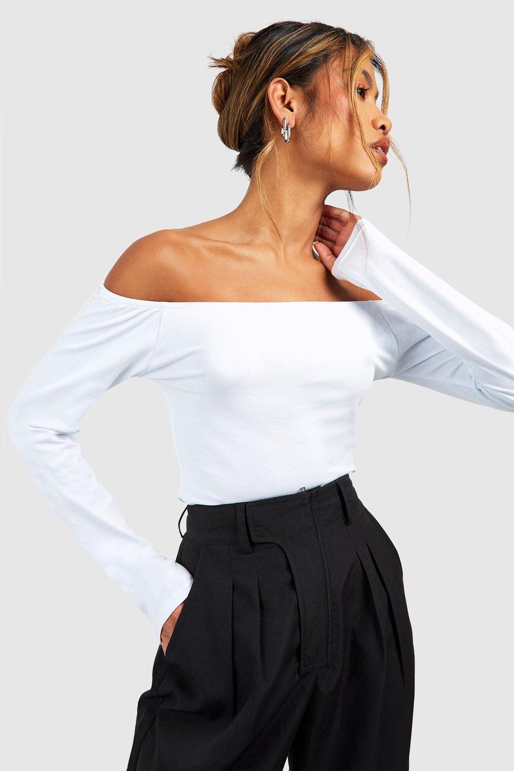 Boohoo white off hotsell the shoulder top