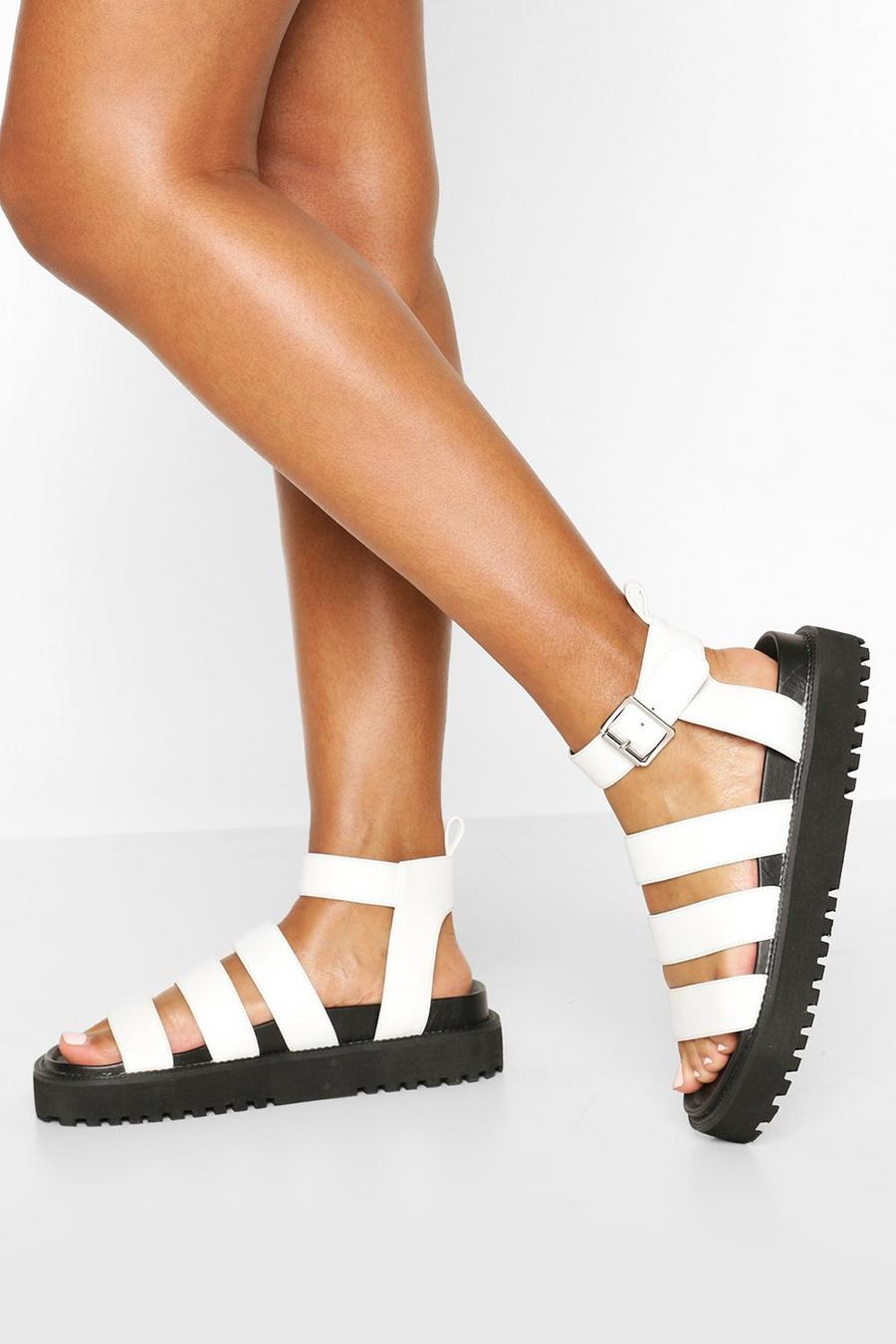 White vit Triple Strap Chunky Footbed Sandals