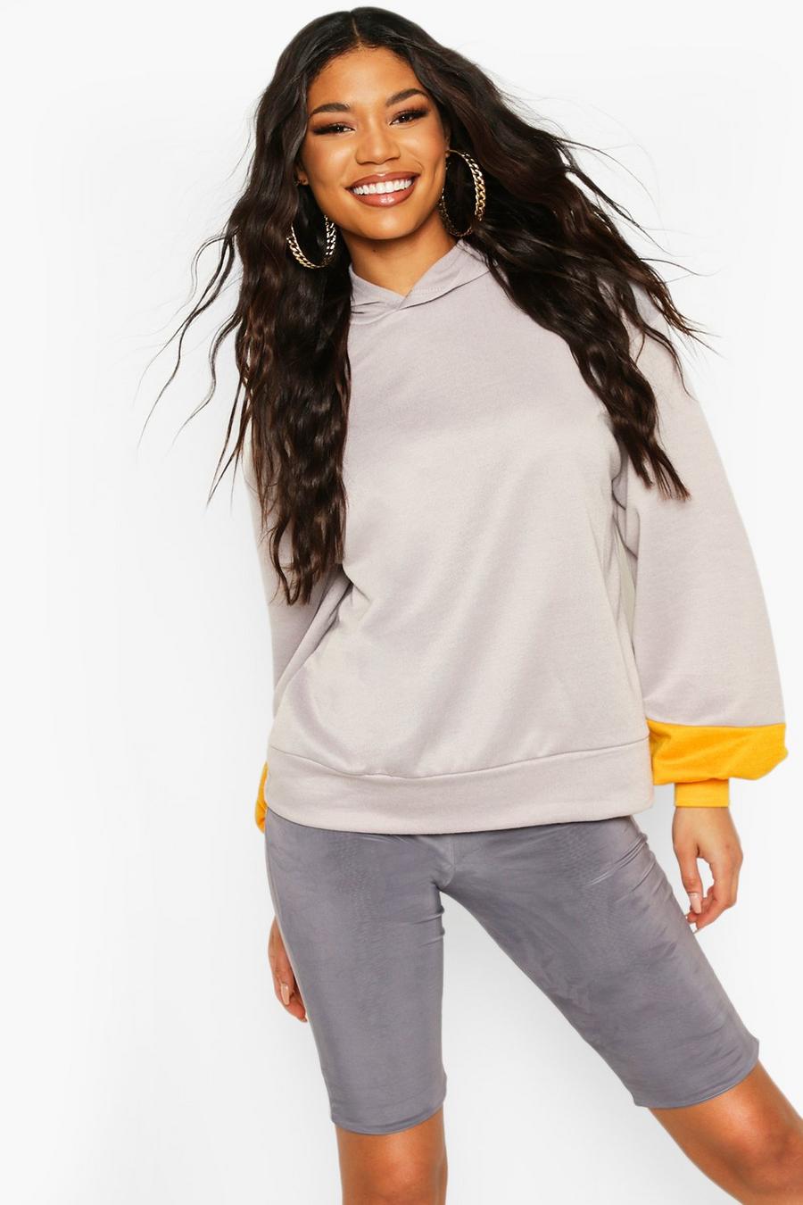 "Brooklyn" Oversize hoodie med kontrastfärgade muddar image number 1
