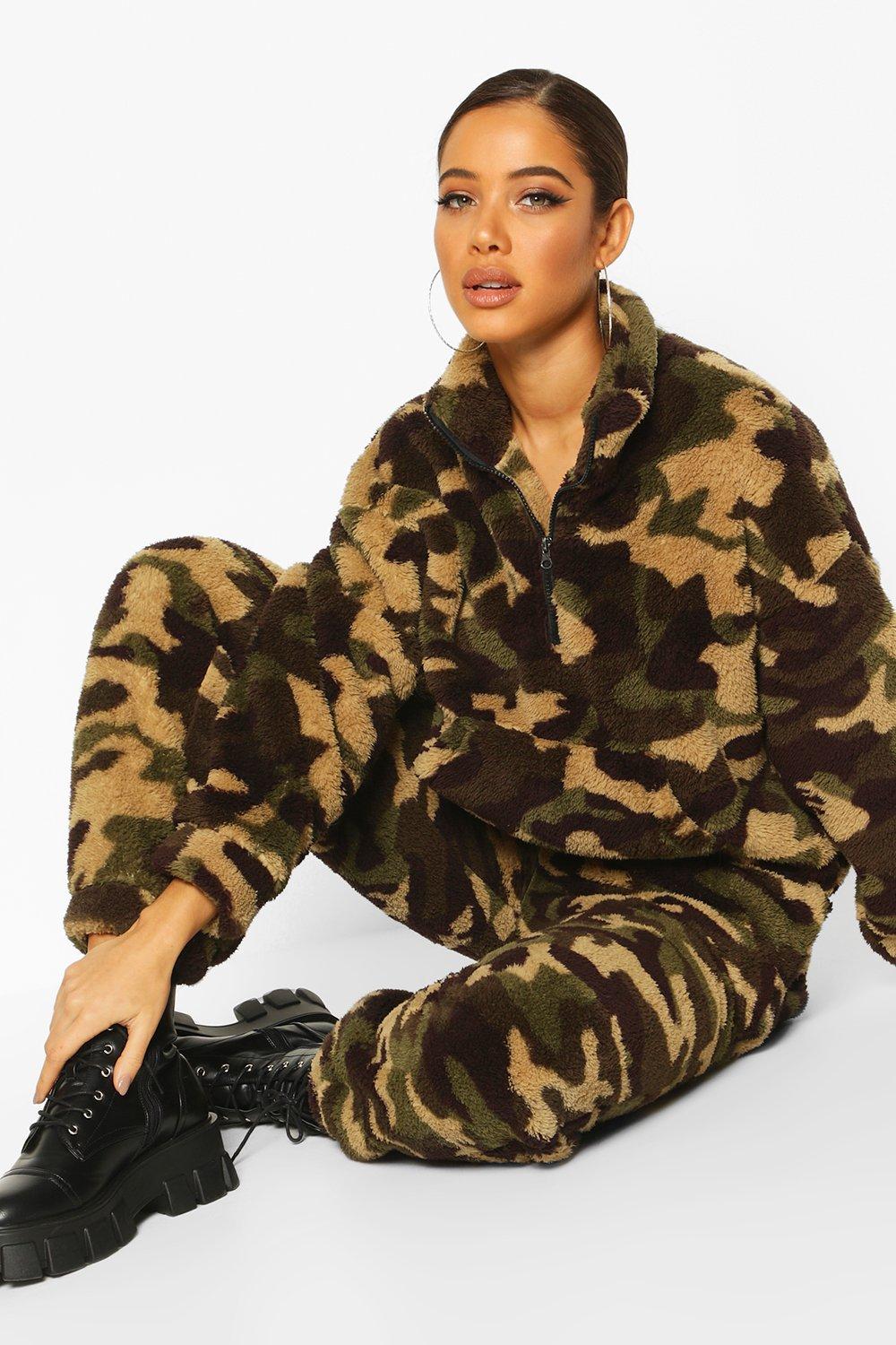 Women s Camo Borg Fleece Joggers Boohoo UK