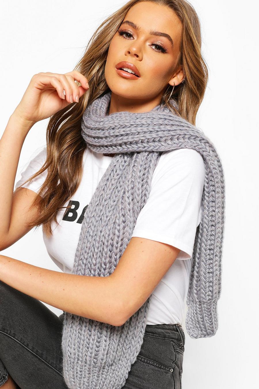 Straight Edge Chunky Knit Scarf image number 1