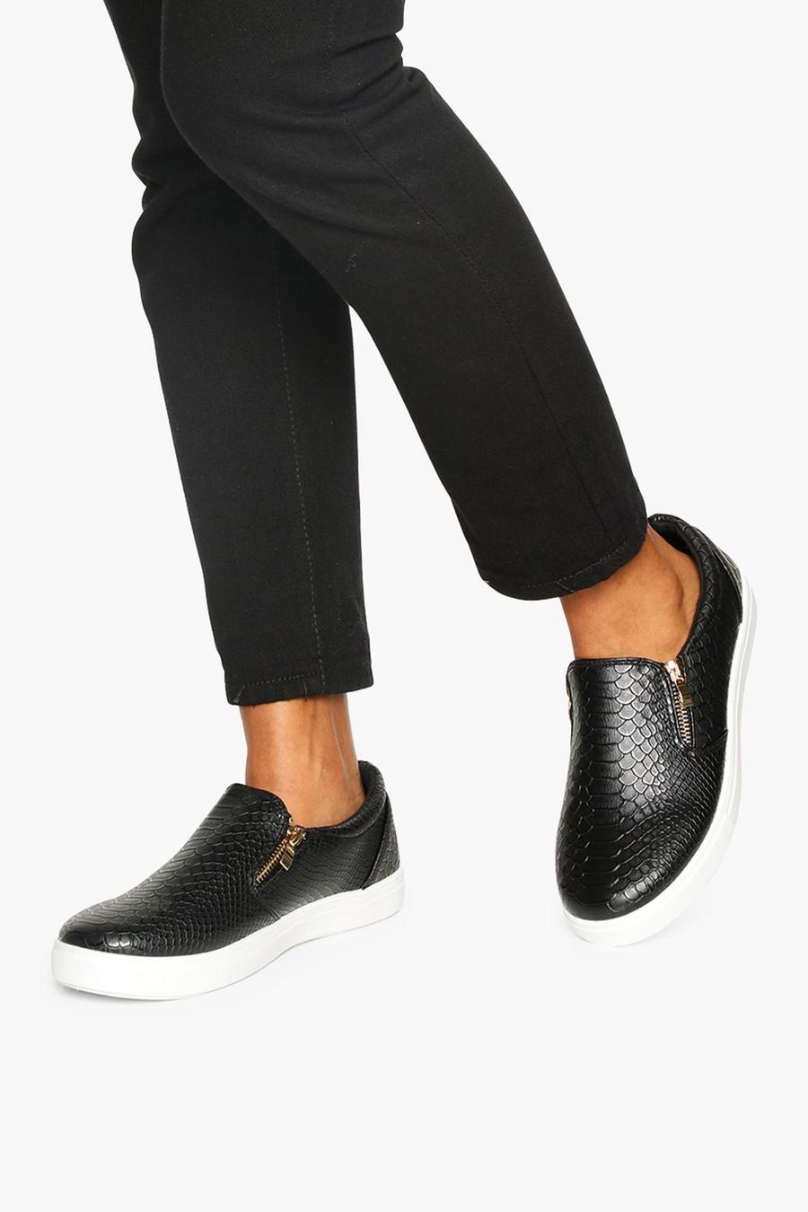שחור נעלי סקייטר לרגל רחבה בדוגמת נחש עם רוכסני צד image number 1