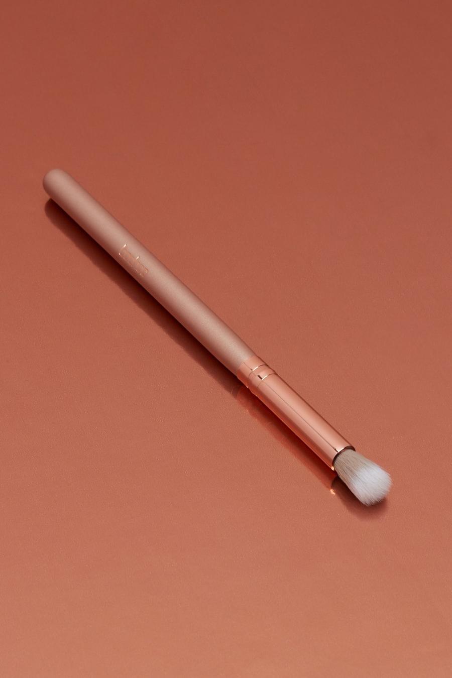 Nude Boohoo Beautifully Blended Eyeshadow Brush image number 1