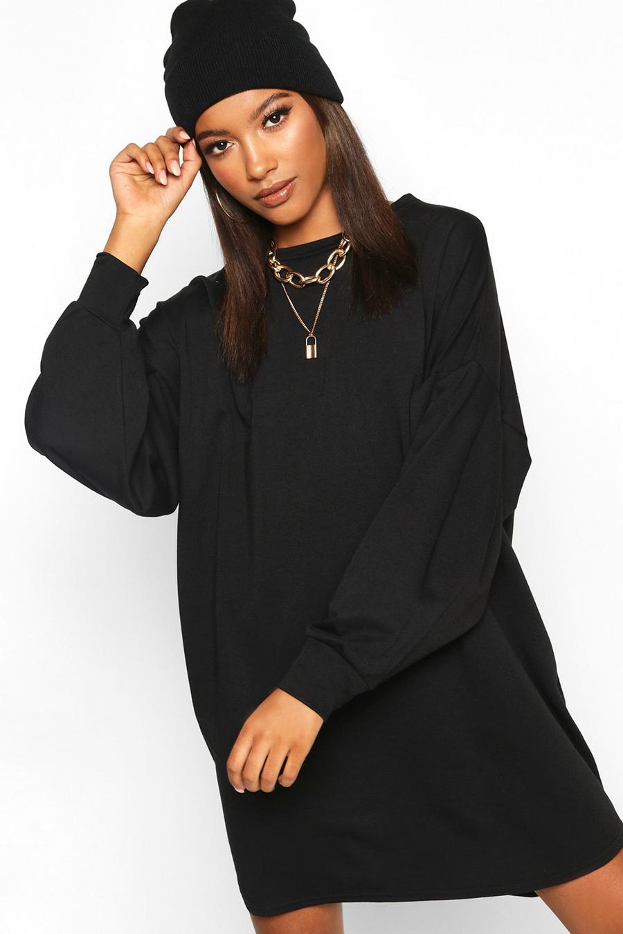 Black Sweatshirtklänning med låg axelsöm och veck image number 1