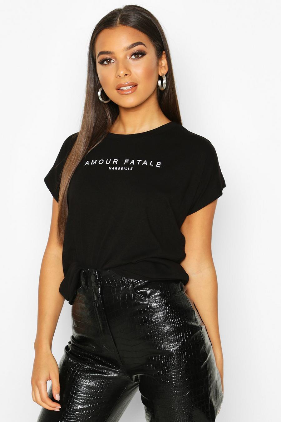 Black "Amour Fatale" T-shirt med fransk slogan image number 1