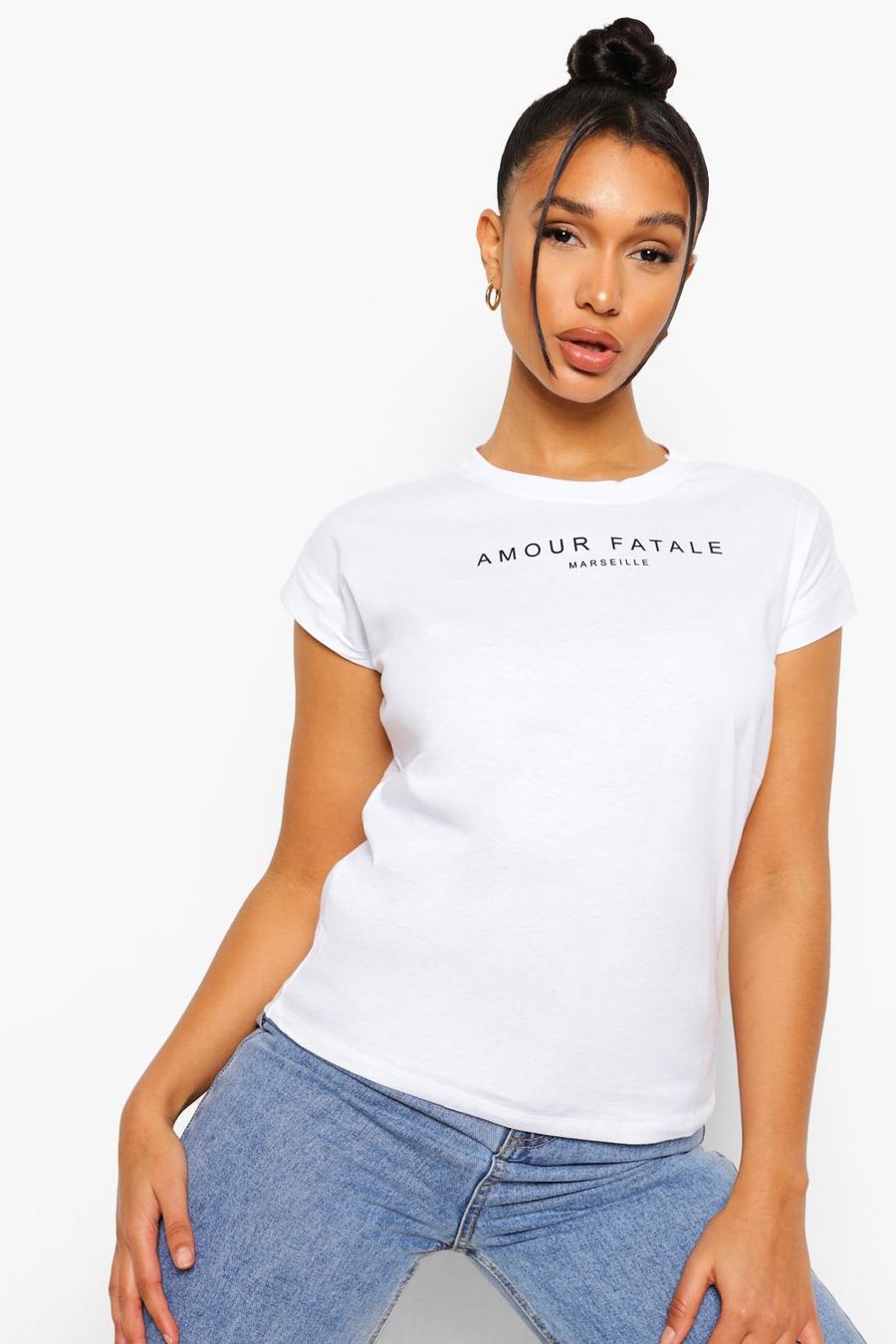 White "Amour Fatale" T-shirt med fransk slogan image number 1